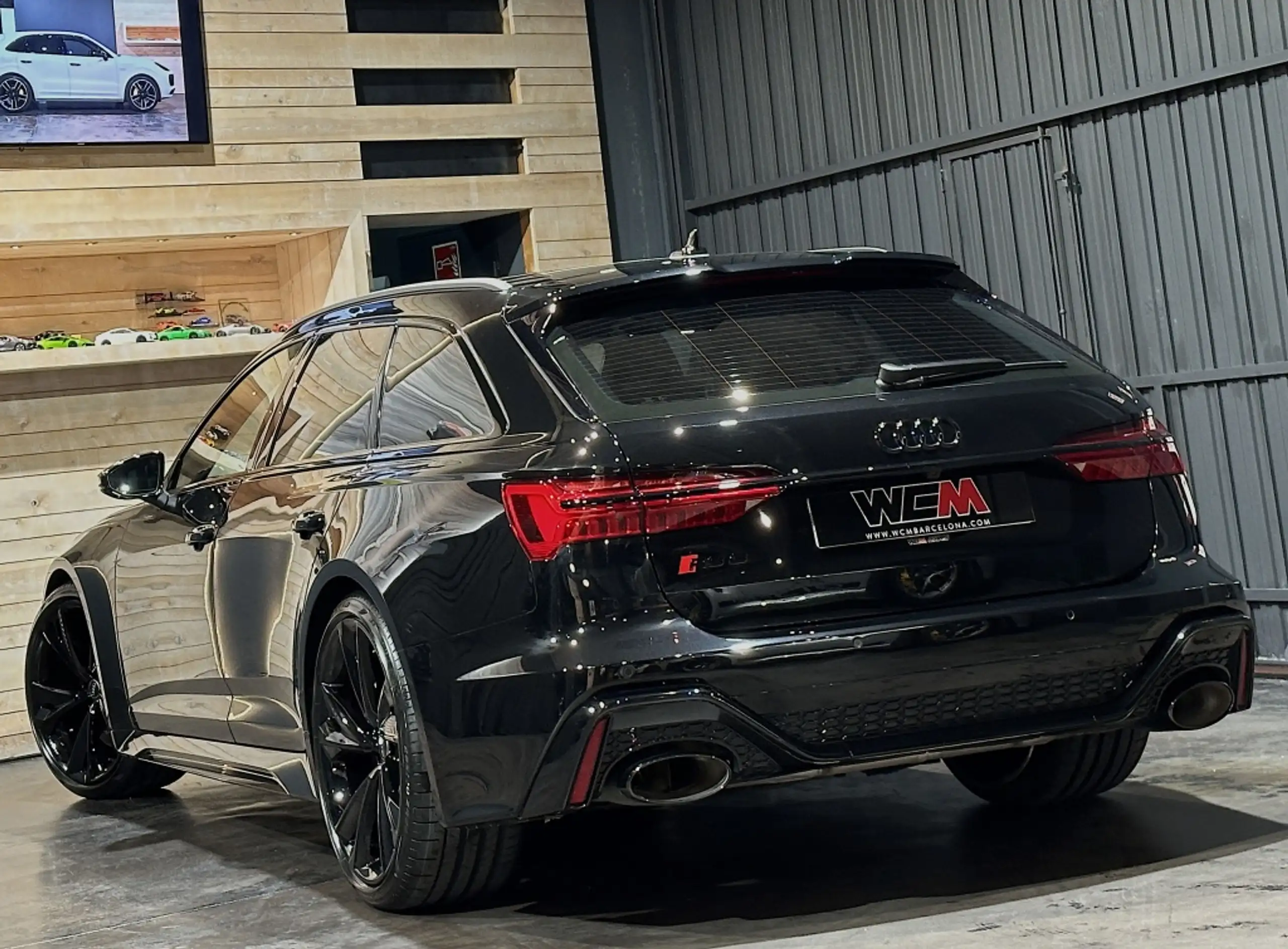 Audi - RS6