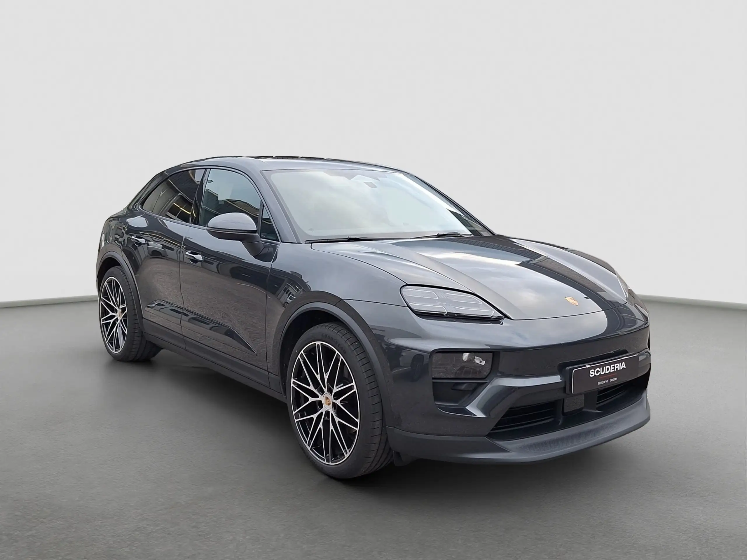 Porsche - Macan