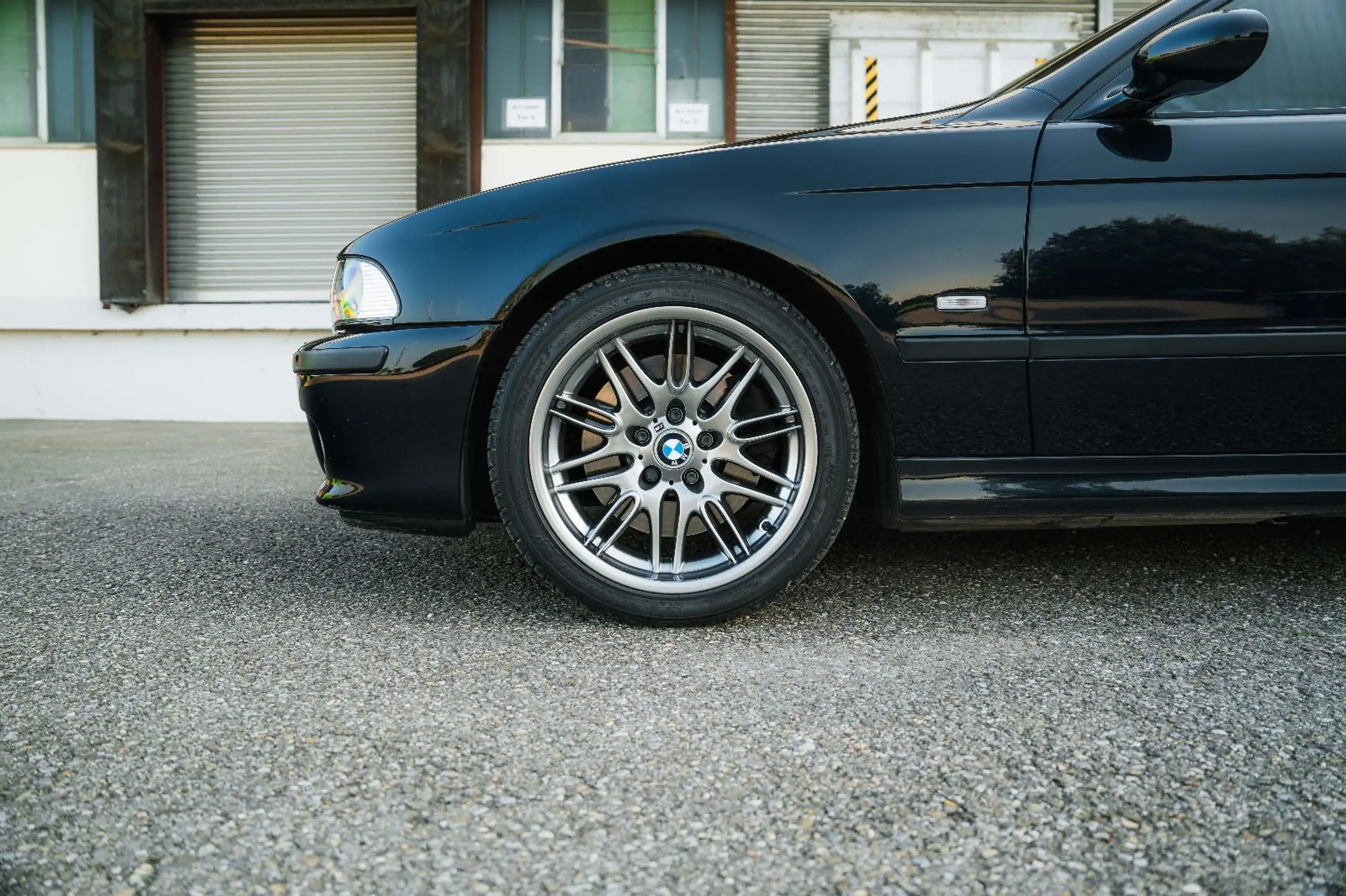 BMW - M5