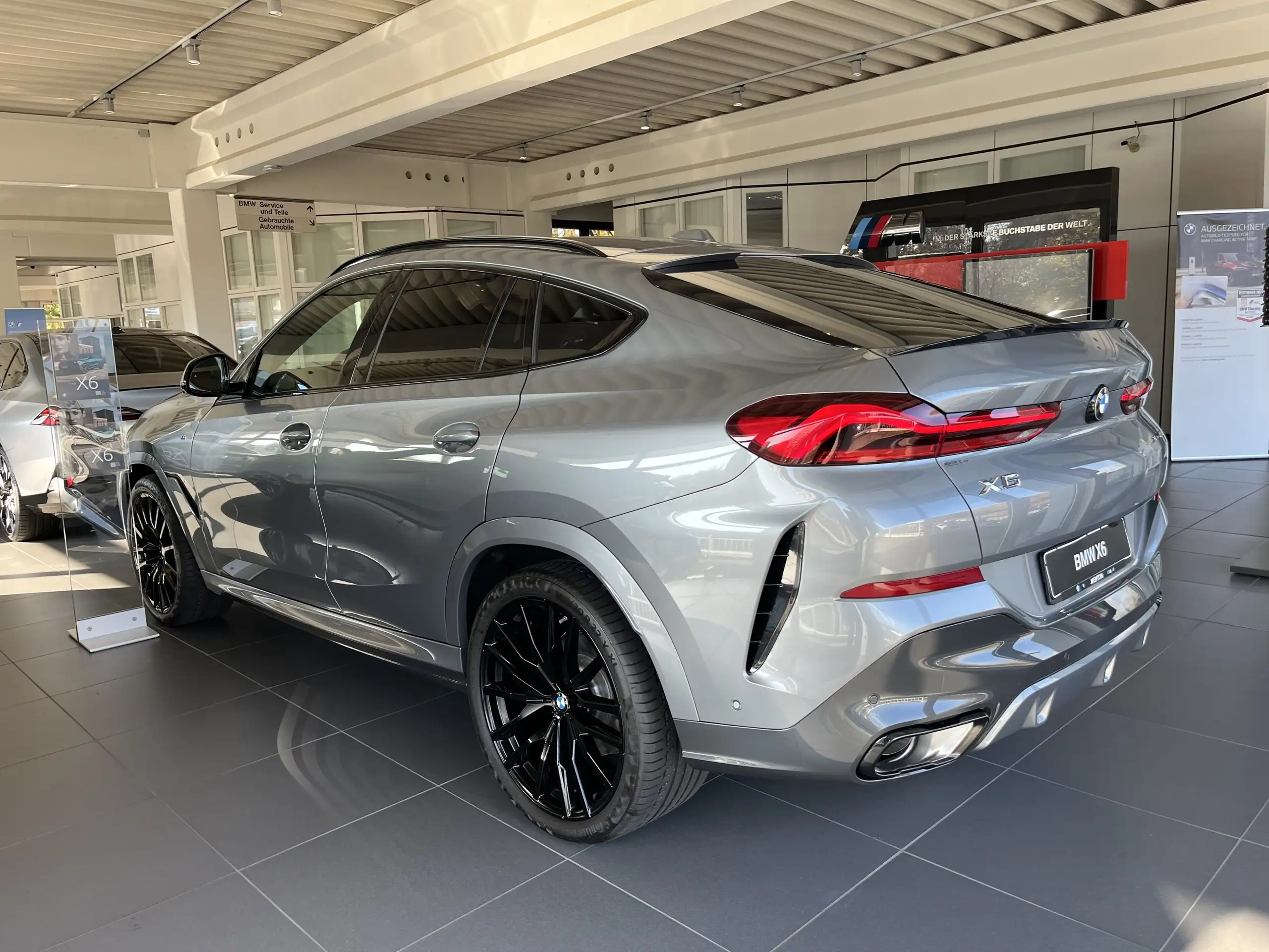 BMW - X6