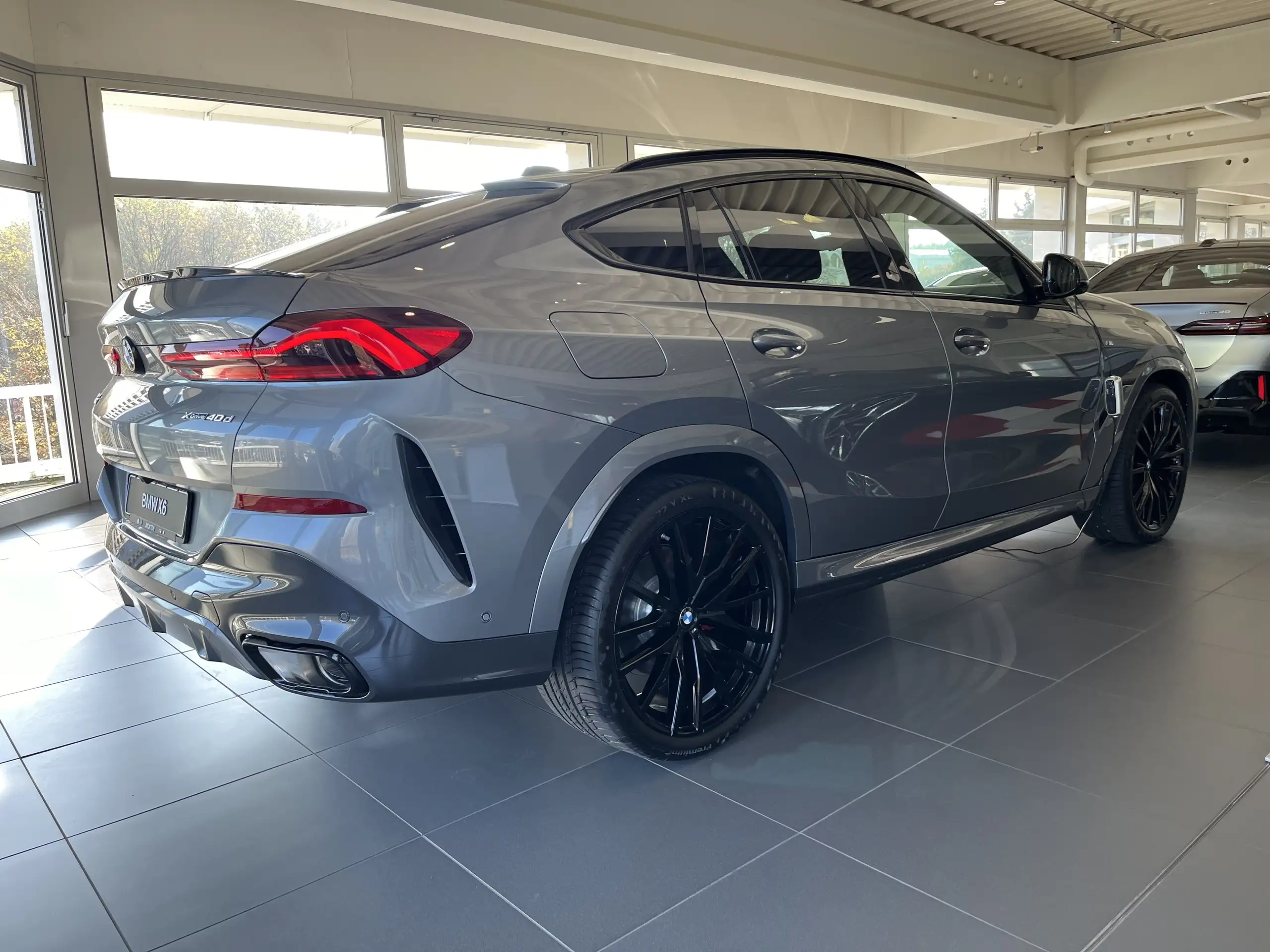 BMW - X6