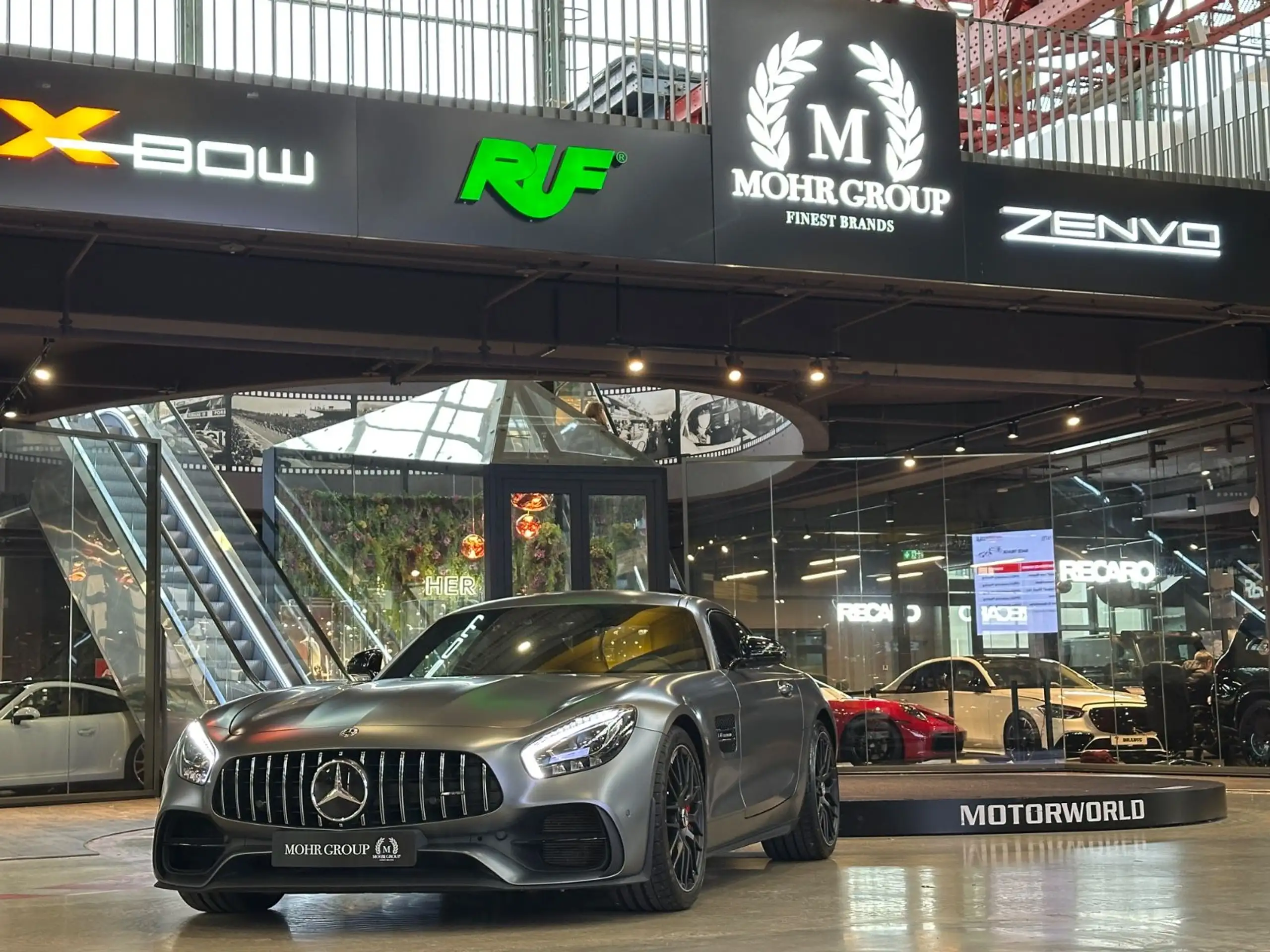 Mercedes-Benz - AMG GT