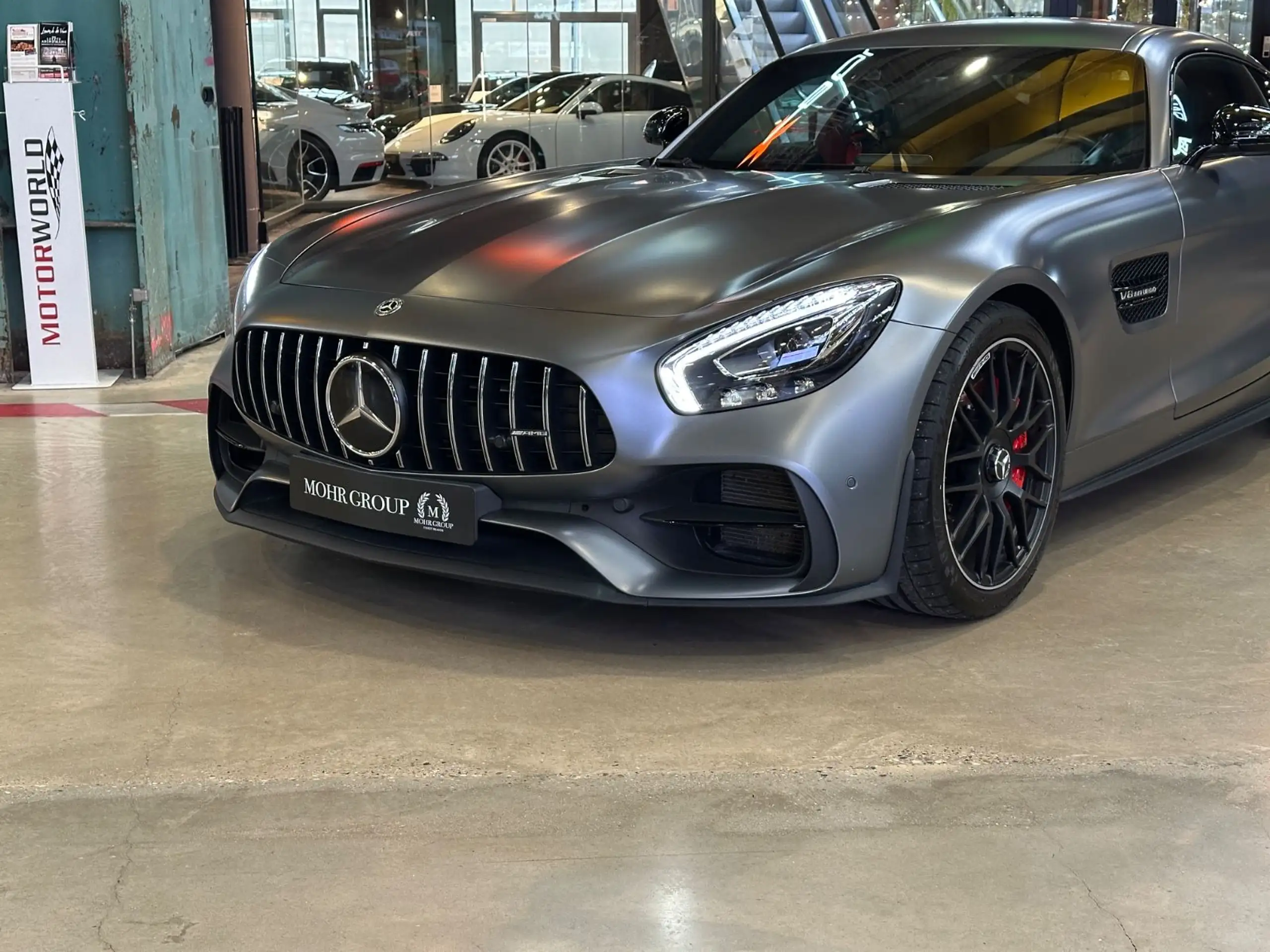 Mercedes-Benz - AMG GT