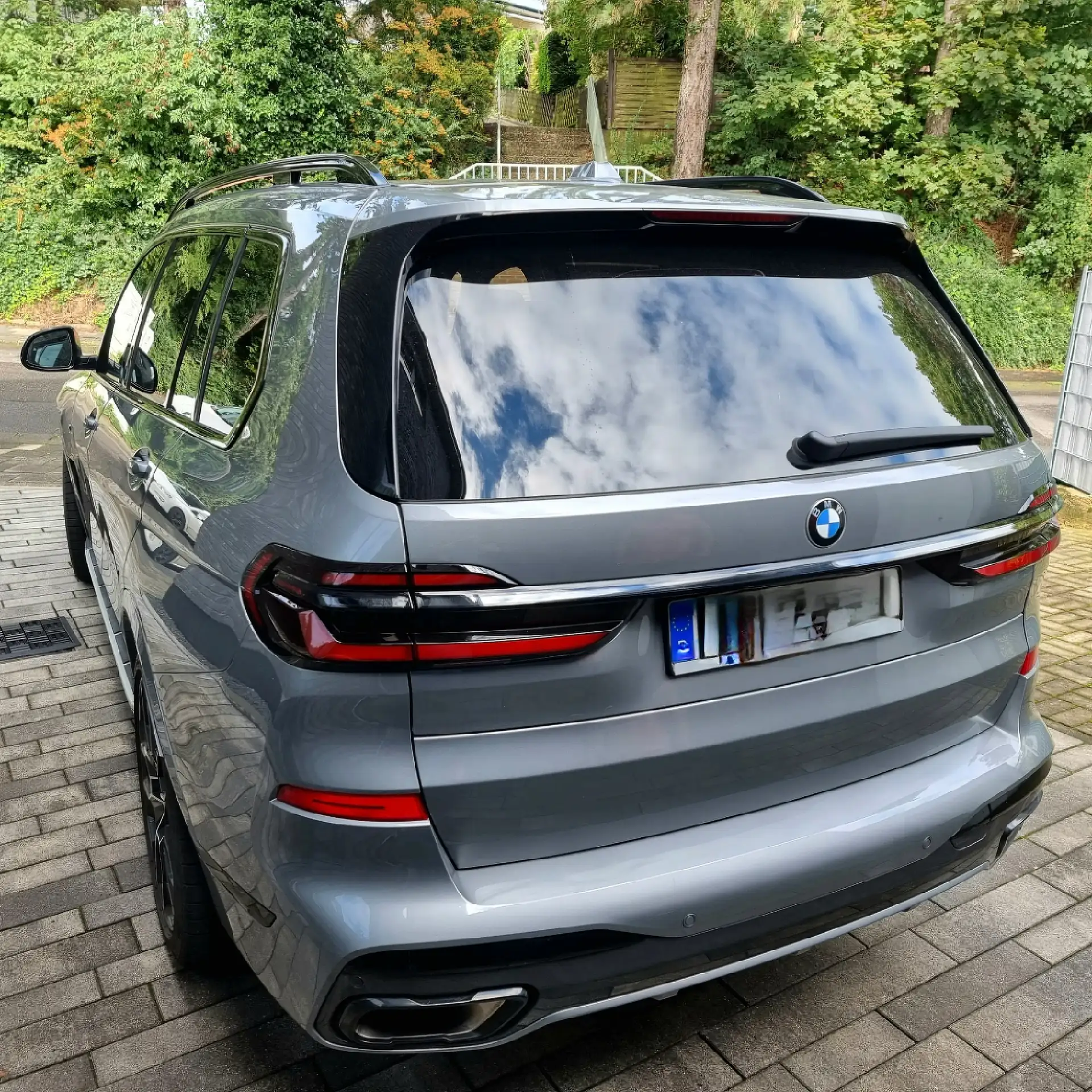 BMW - X7