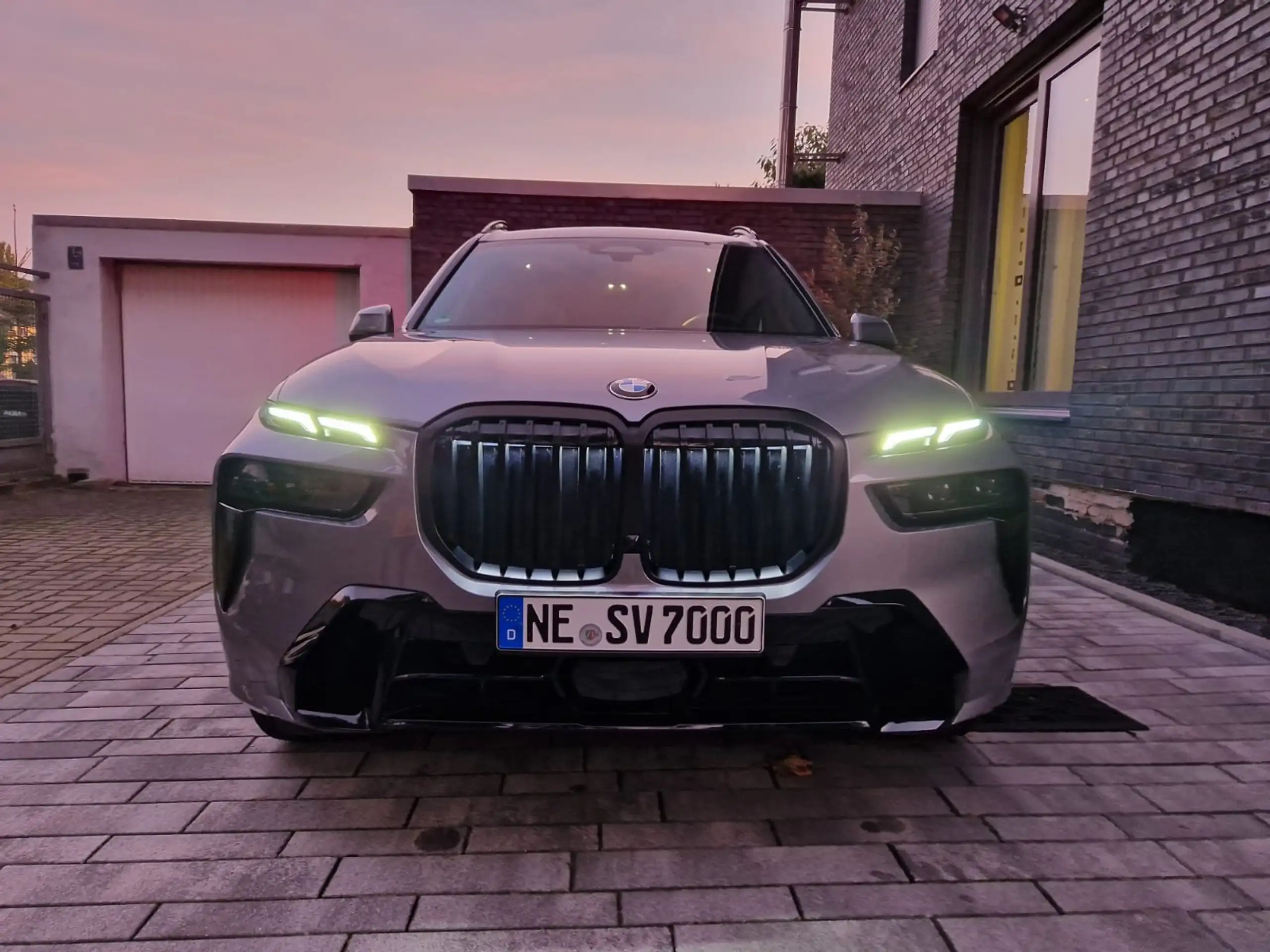 BMW - X7