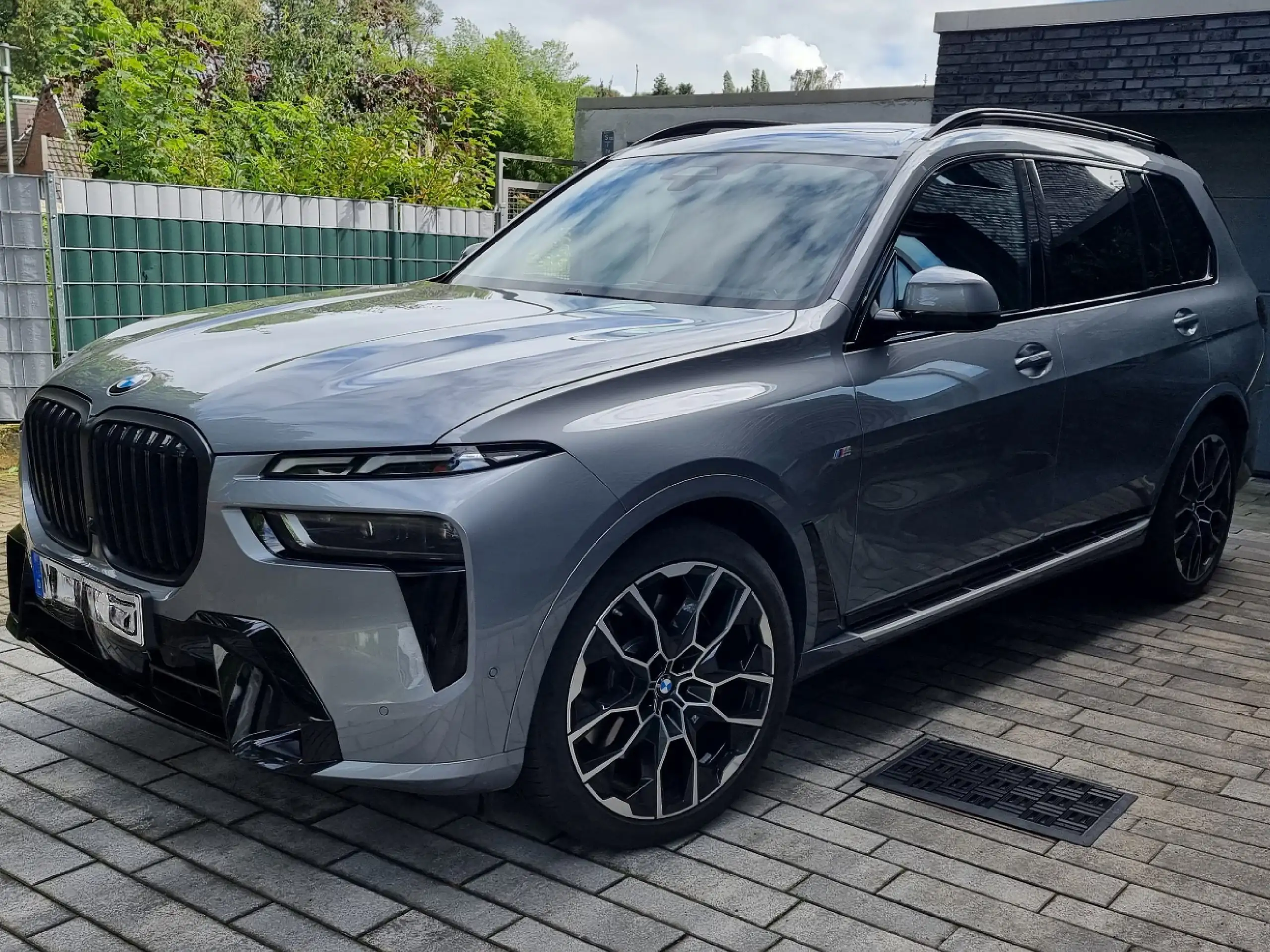 BMW - X7