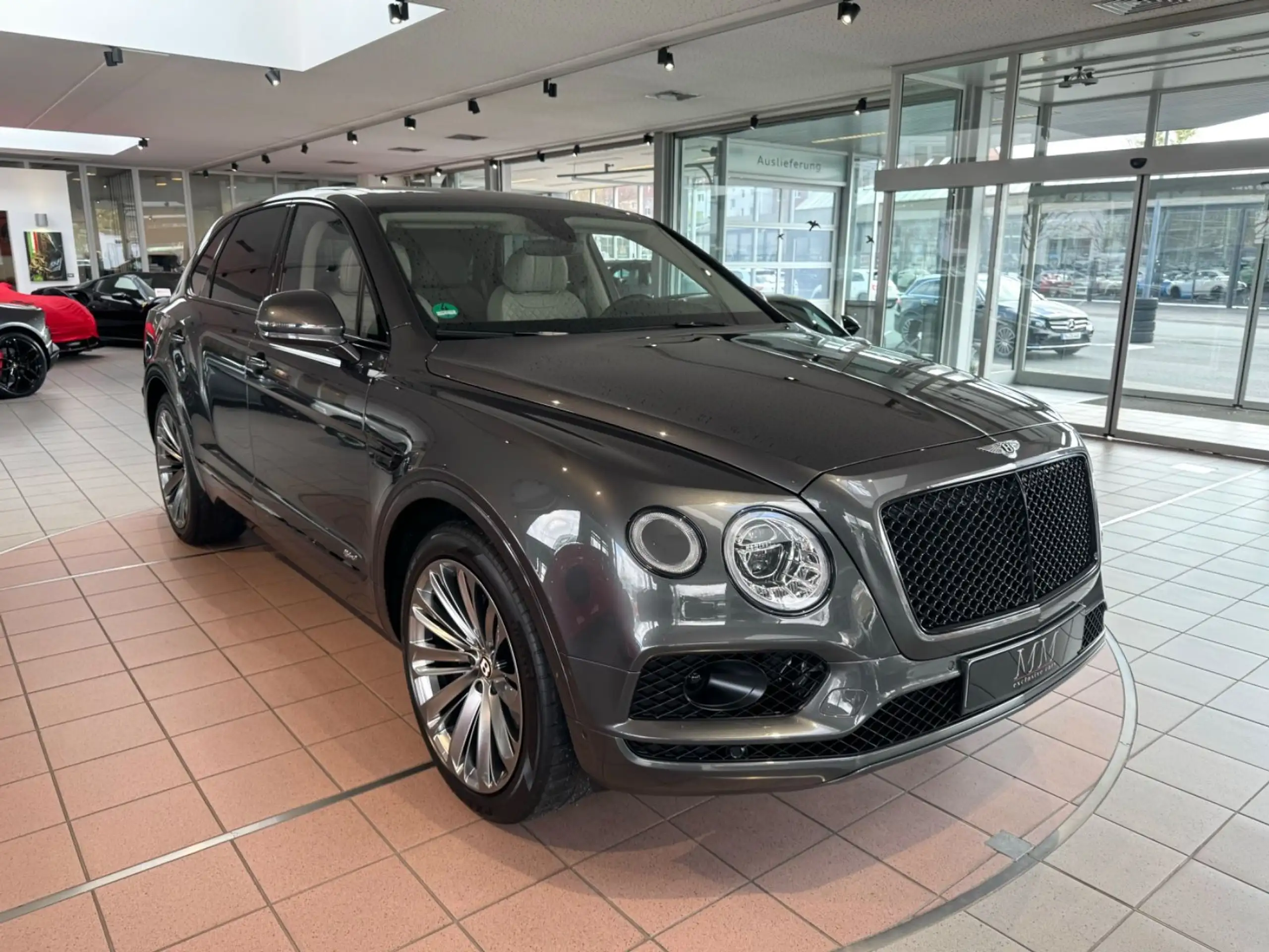 Bentley - Bentayga