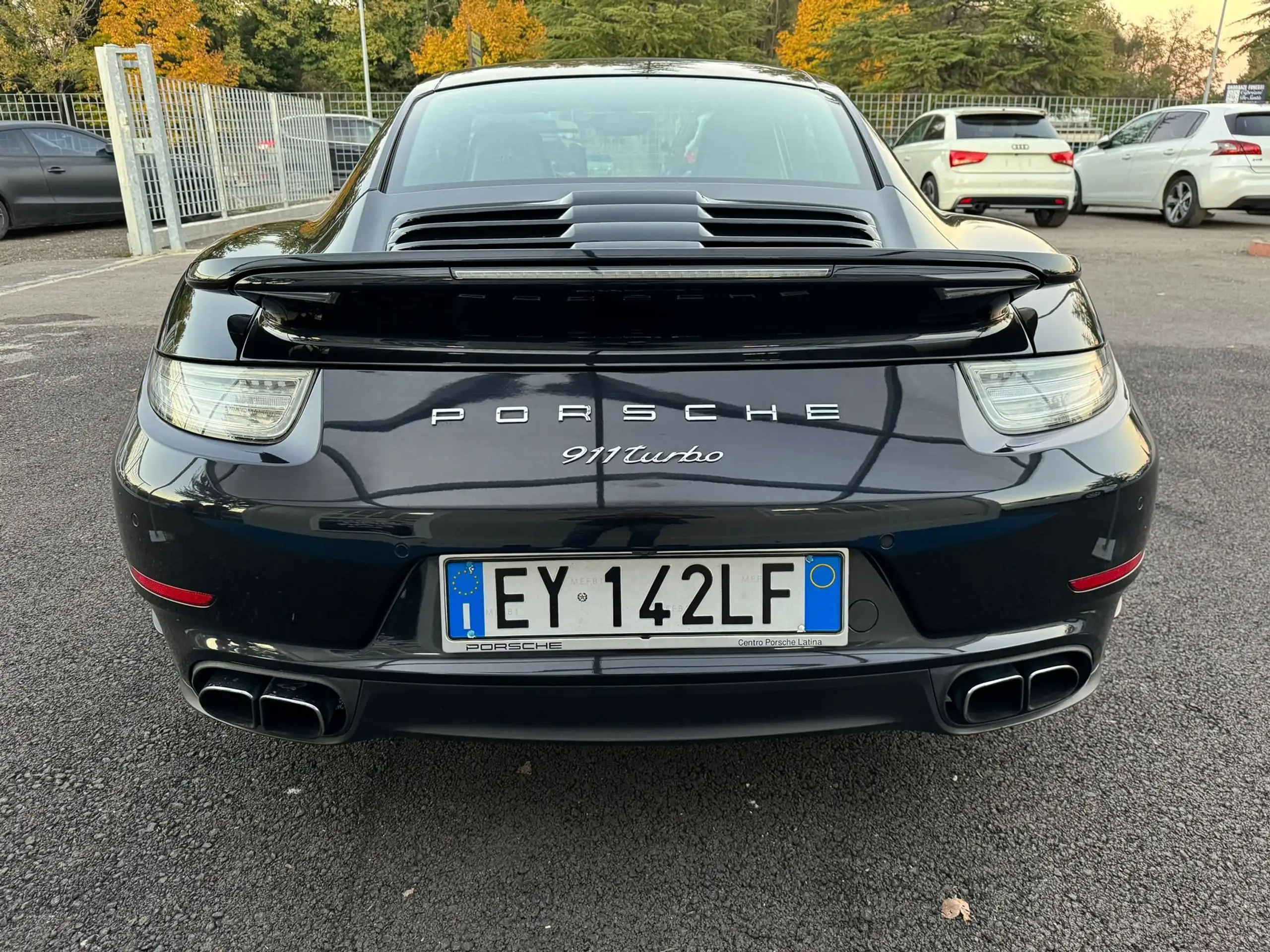 Porsche - 911