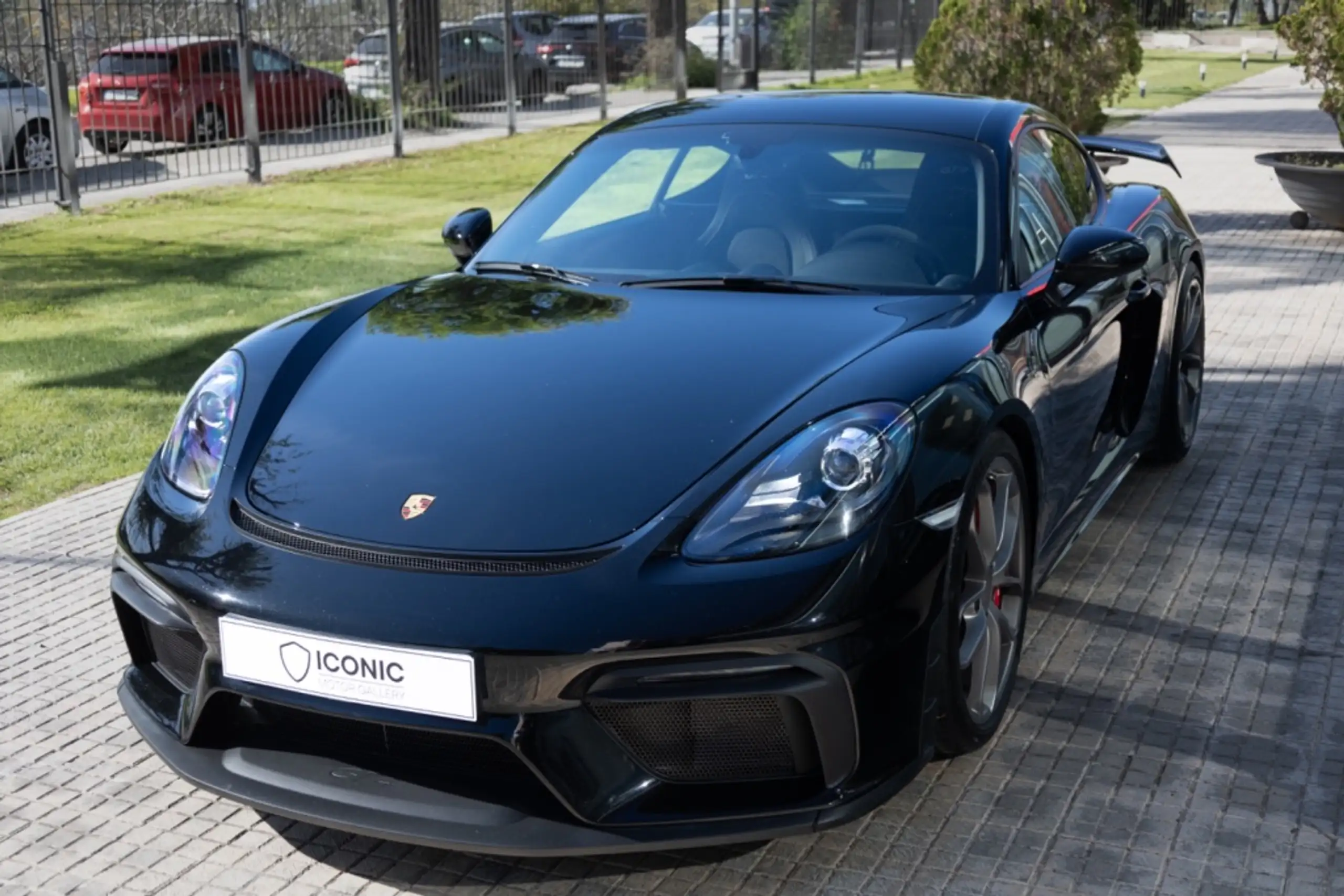 Porsche - Cayman