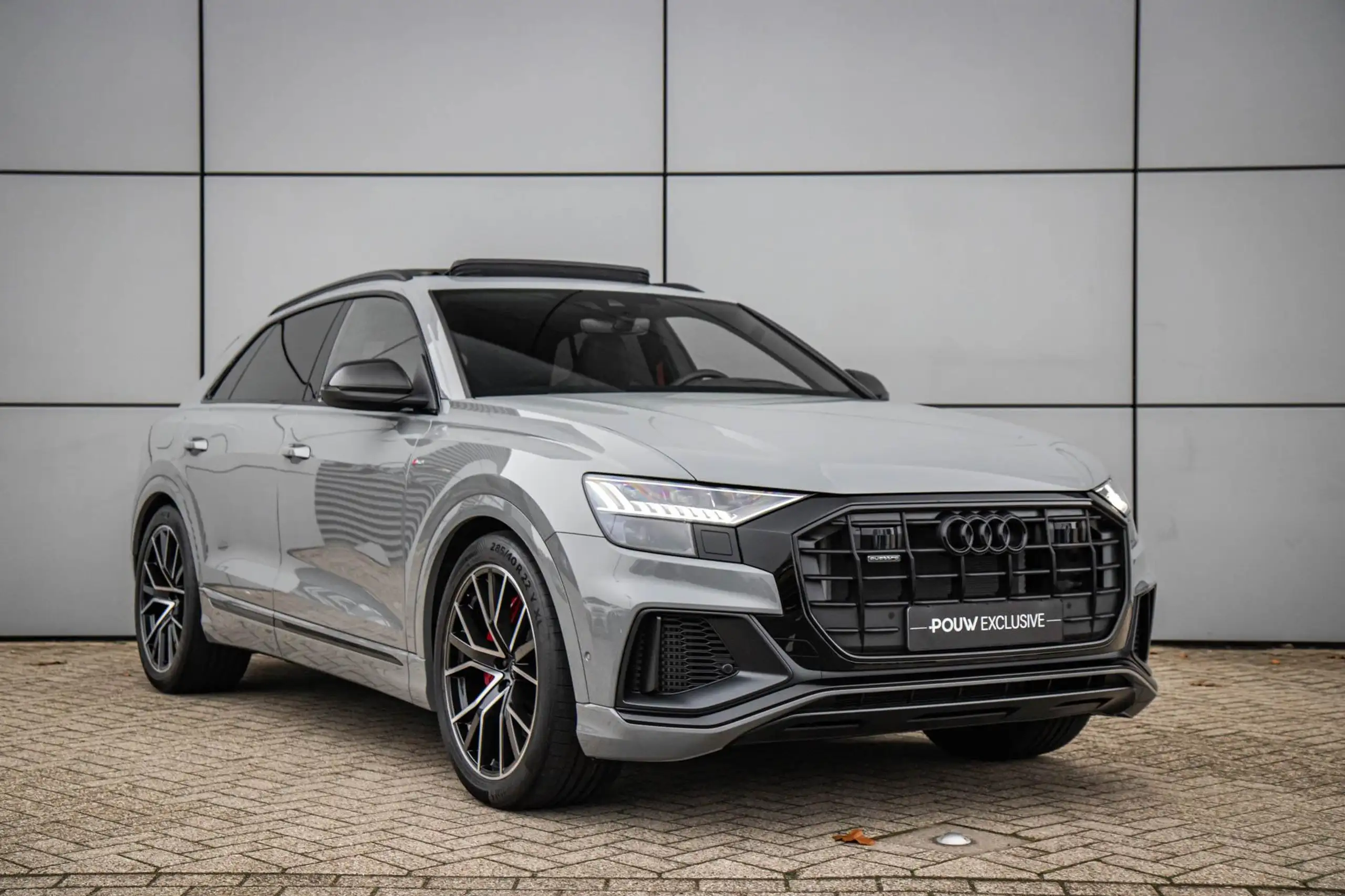 Audi - Q8