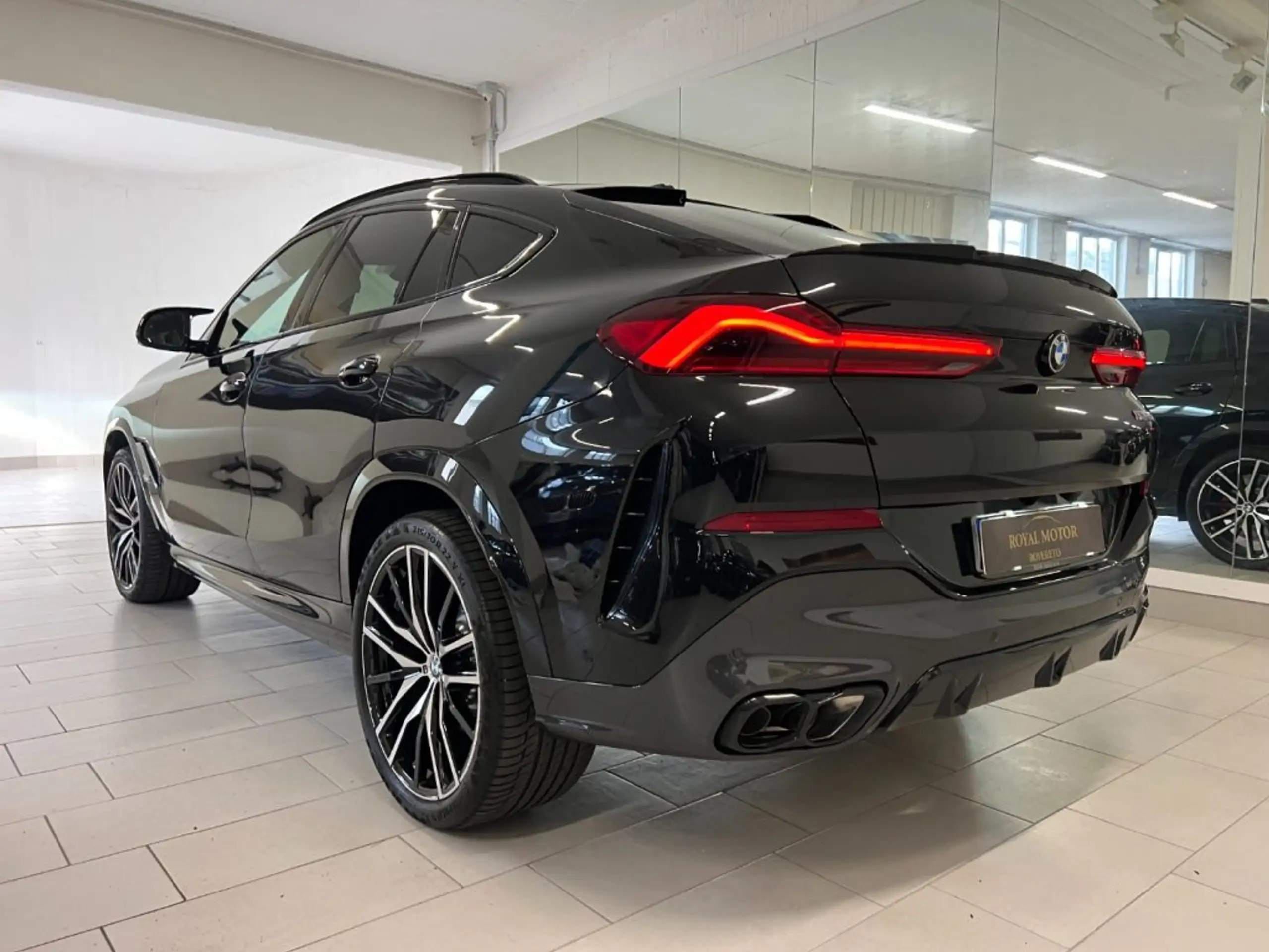 BMW - X6 M