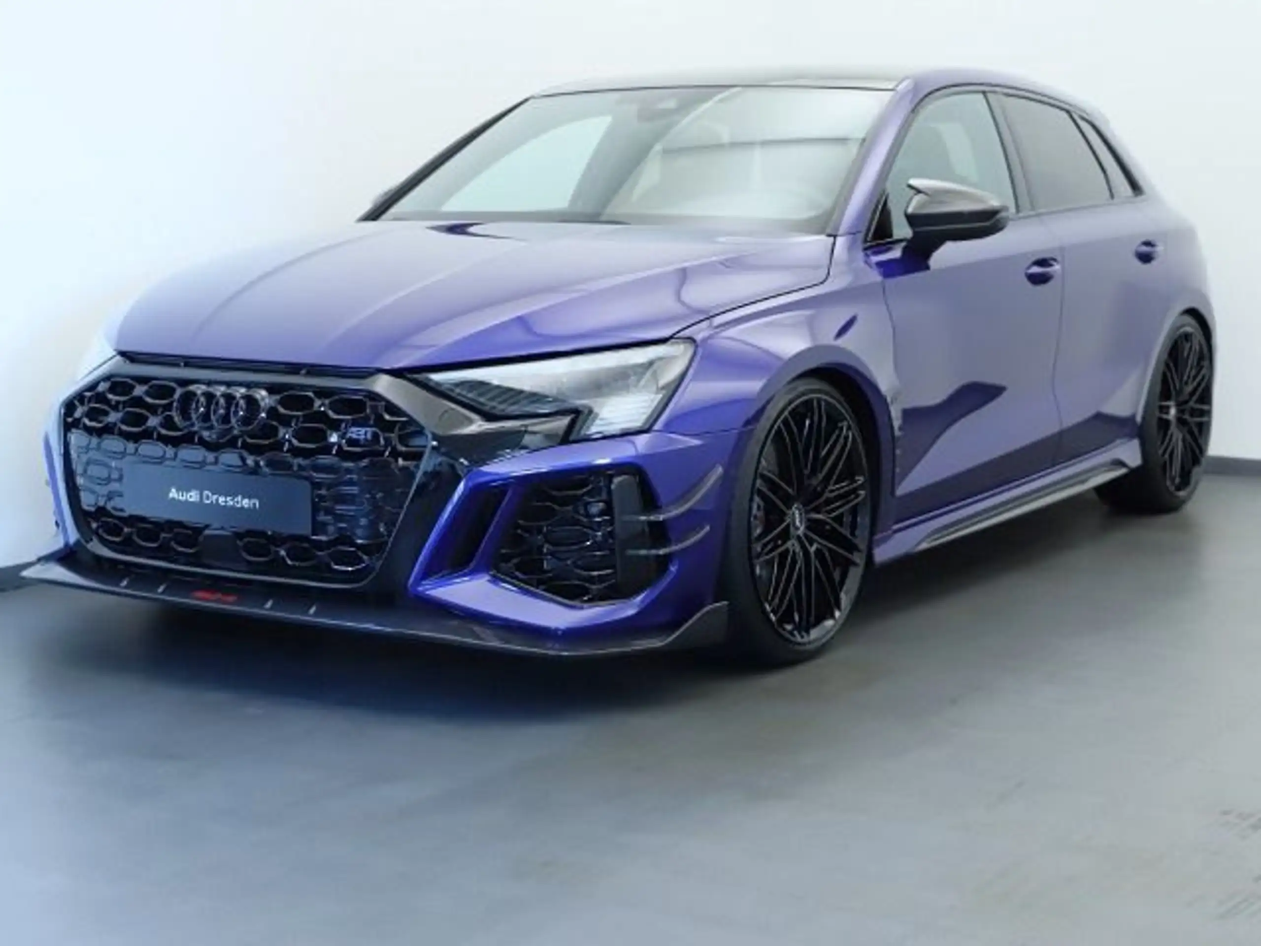 Audi - RS3