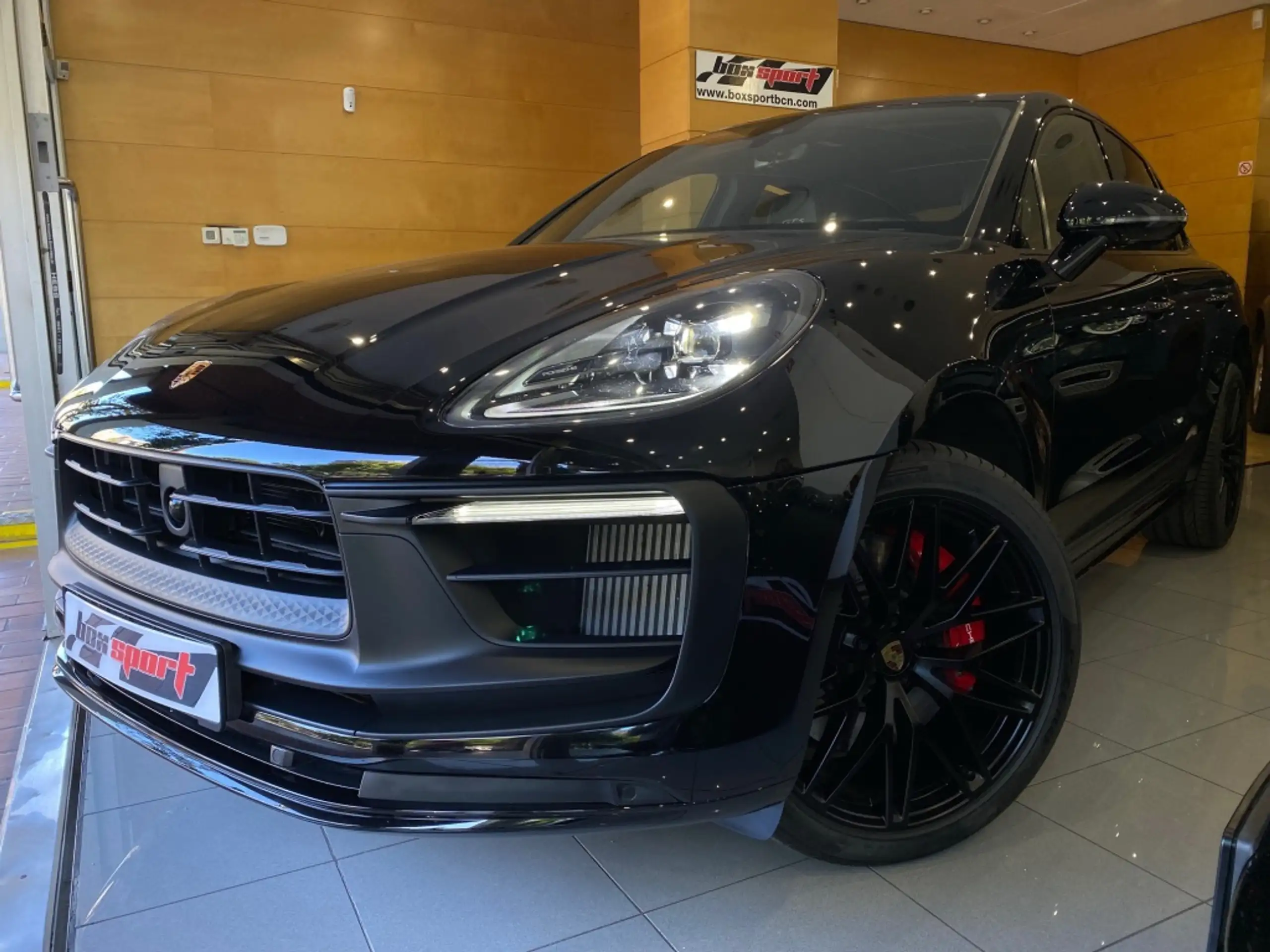 Porsche - Macan