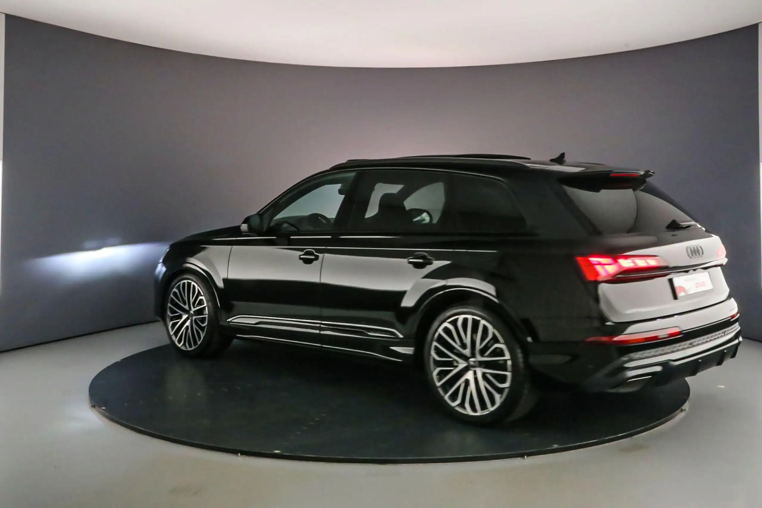 Audi - Q7