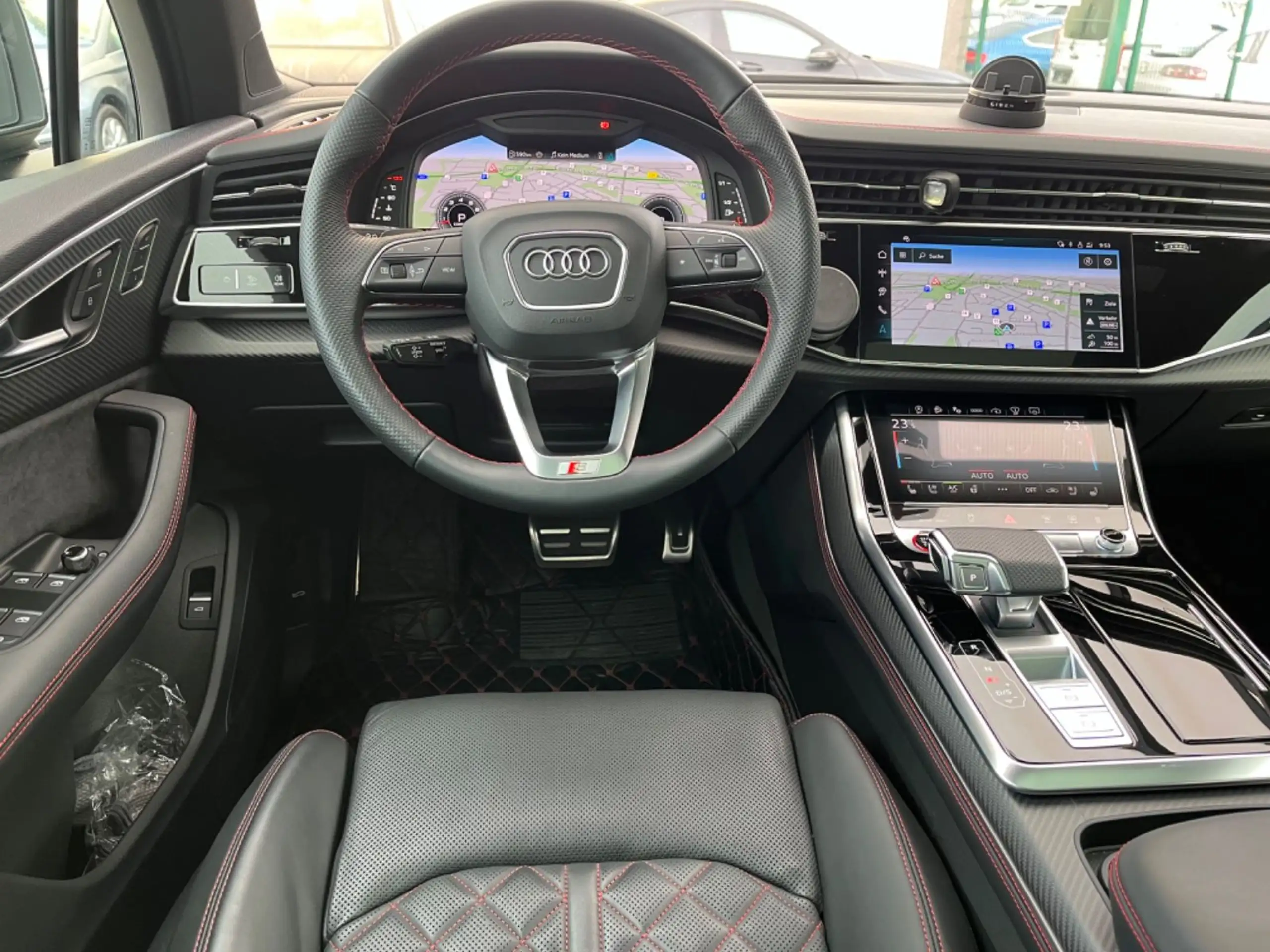 Audi - SQ7