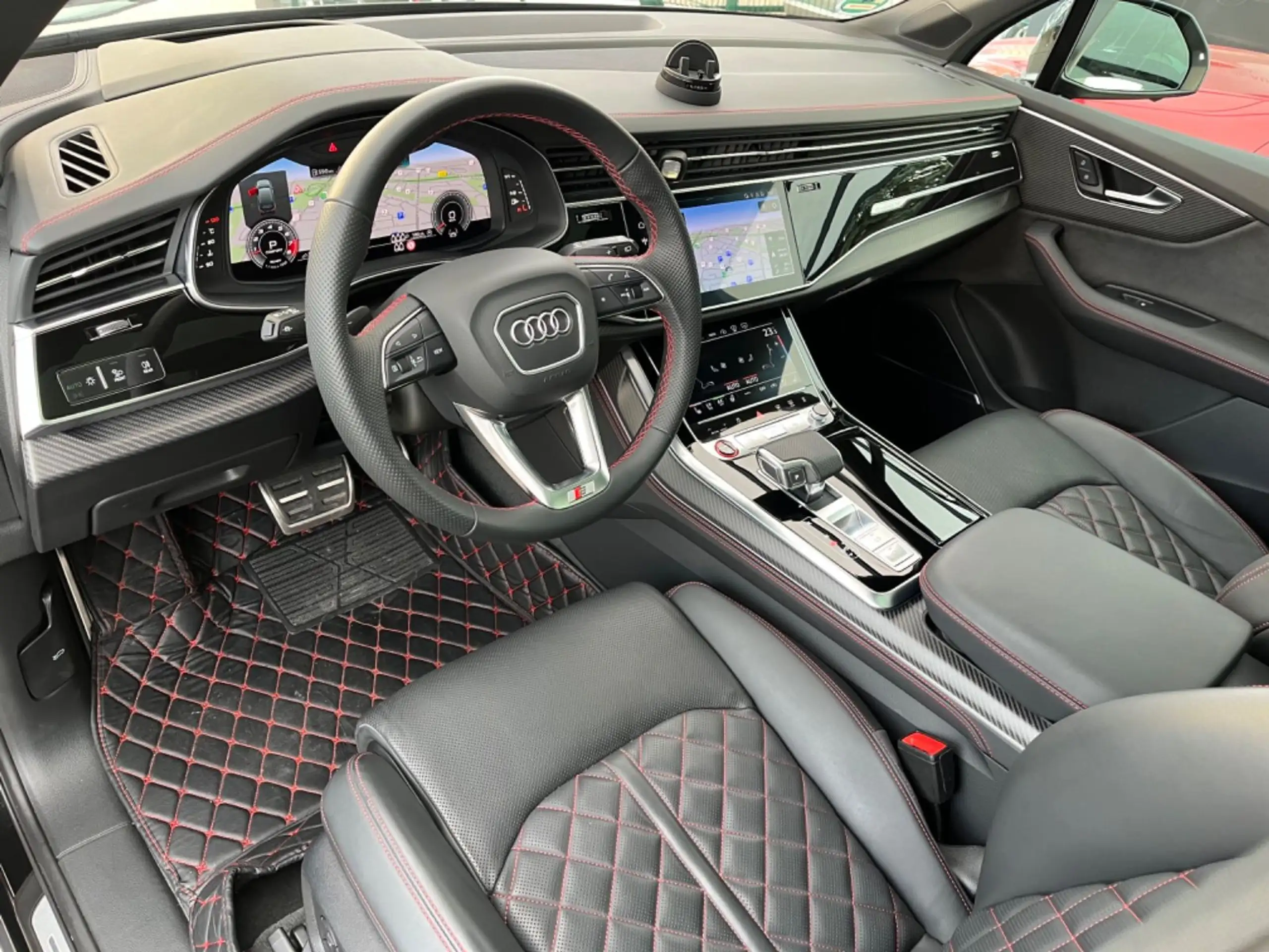 Audi - SQ7