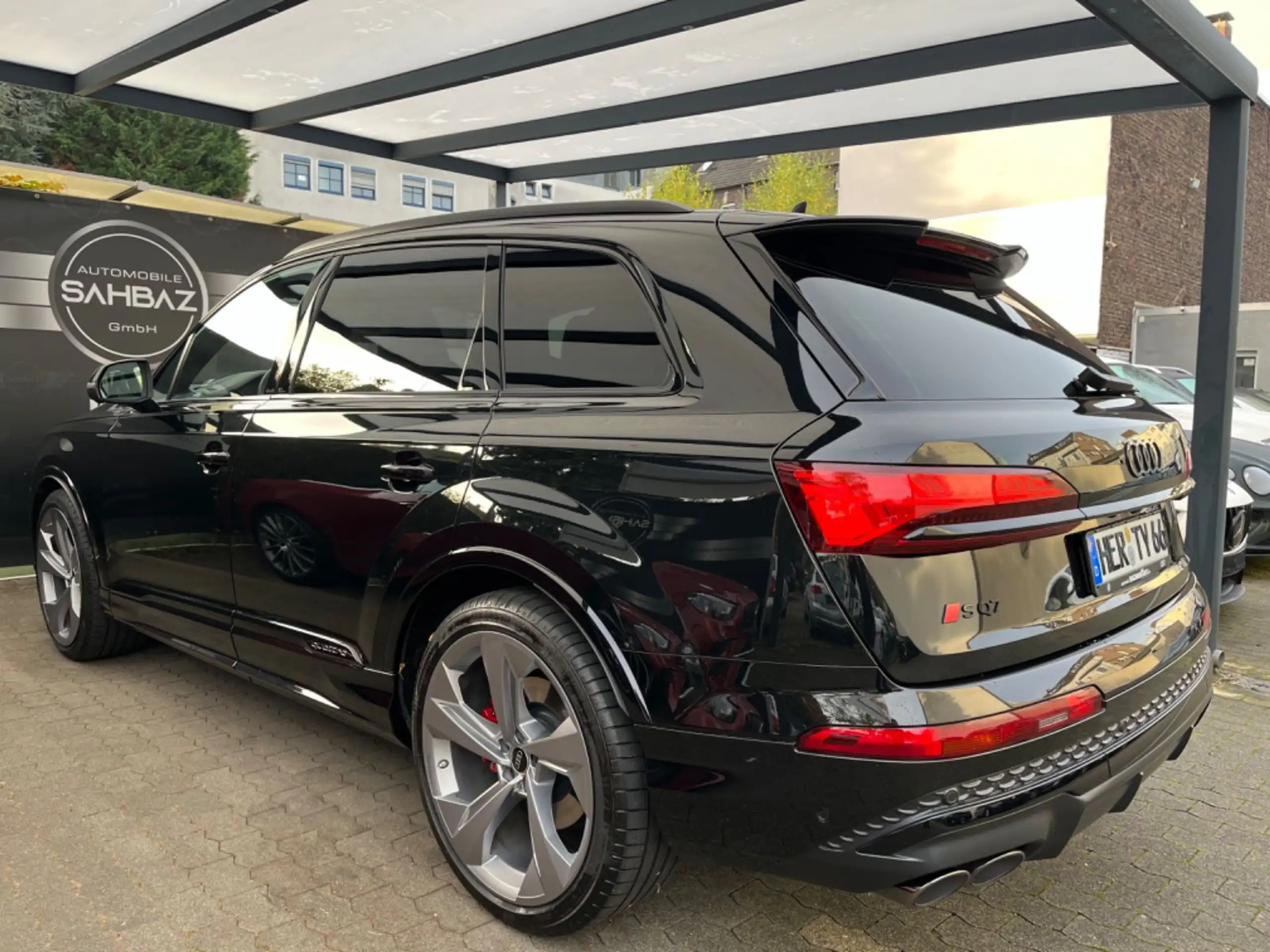 Audi - SQ7