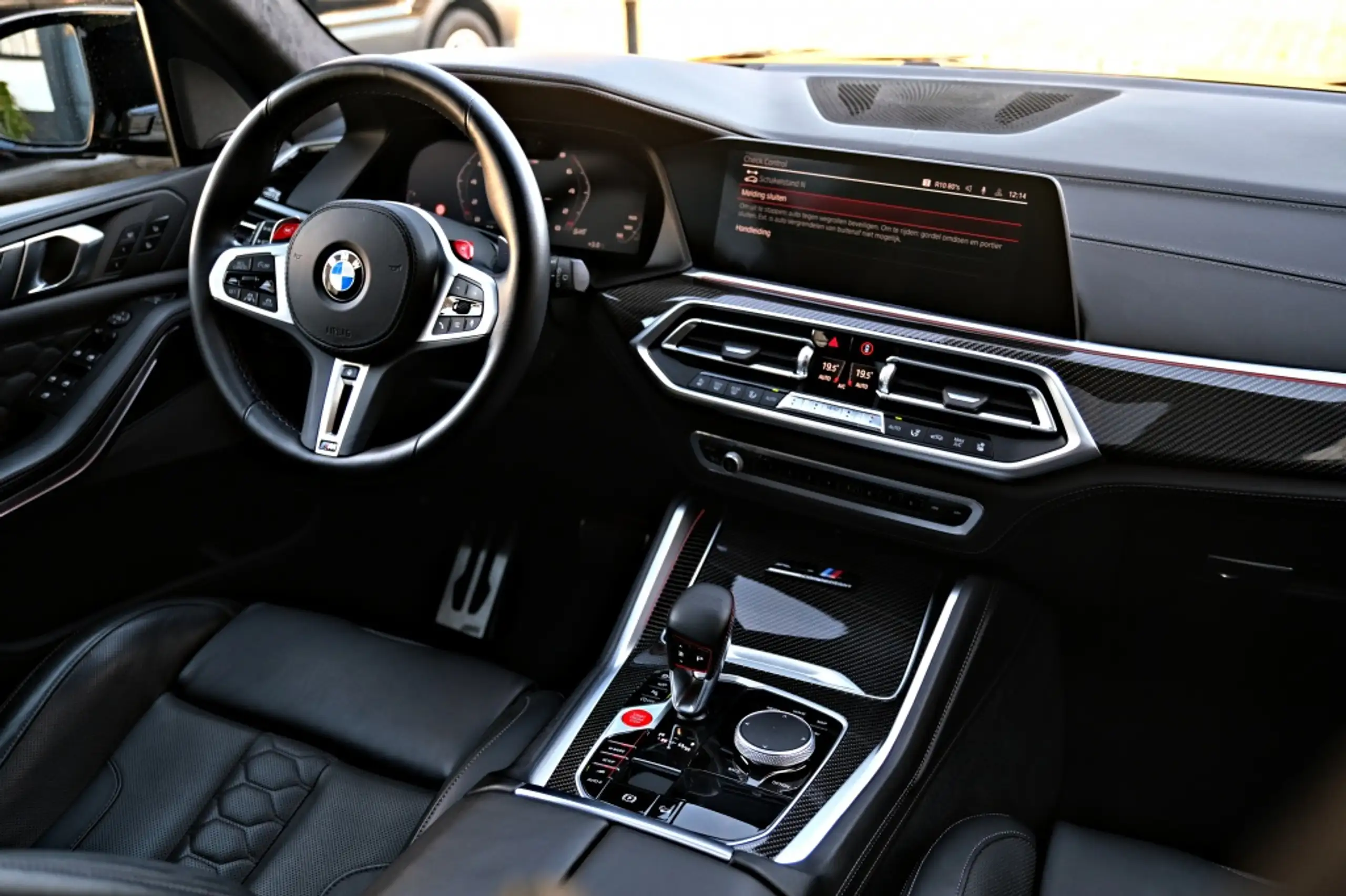 BMW - X5 M