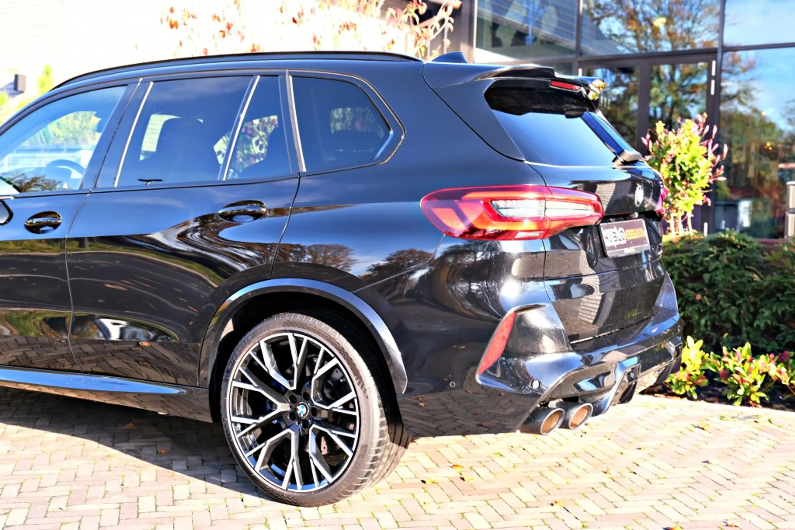 BMW - X5 M