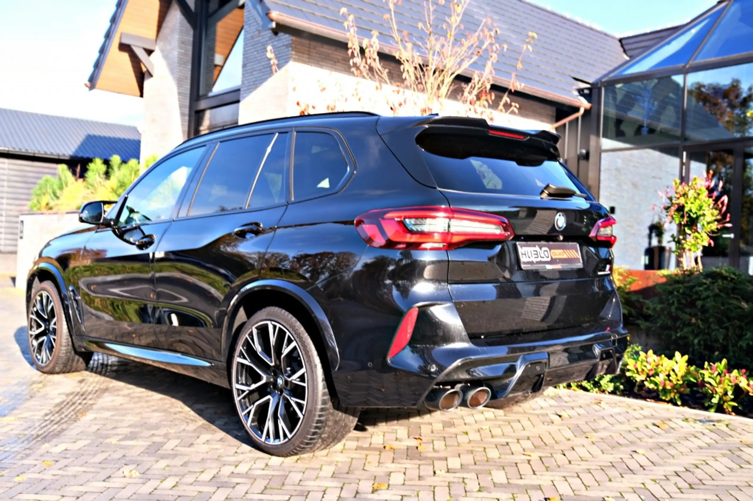 BMW - X5 M