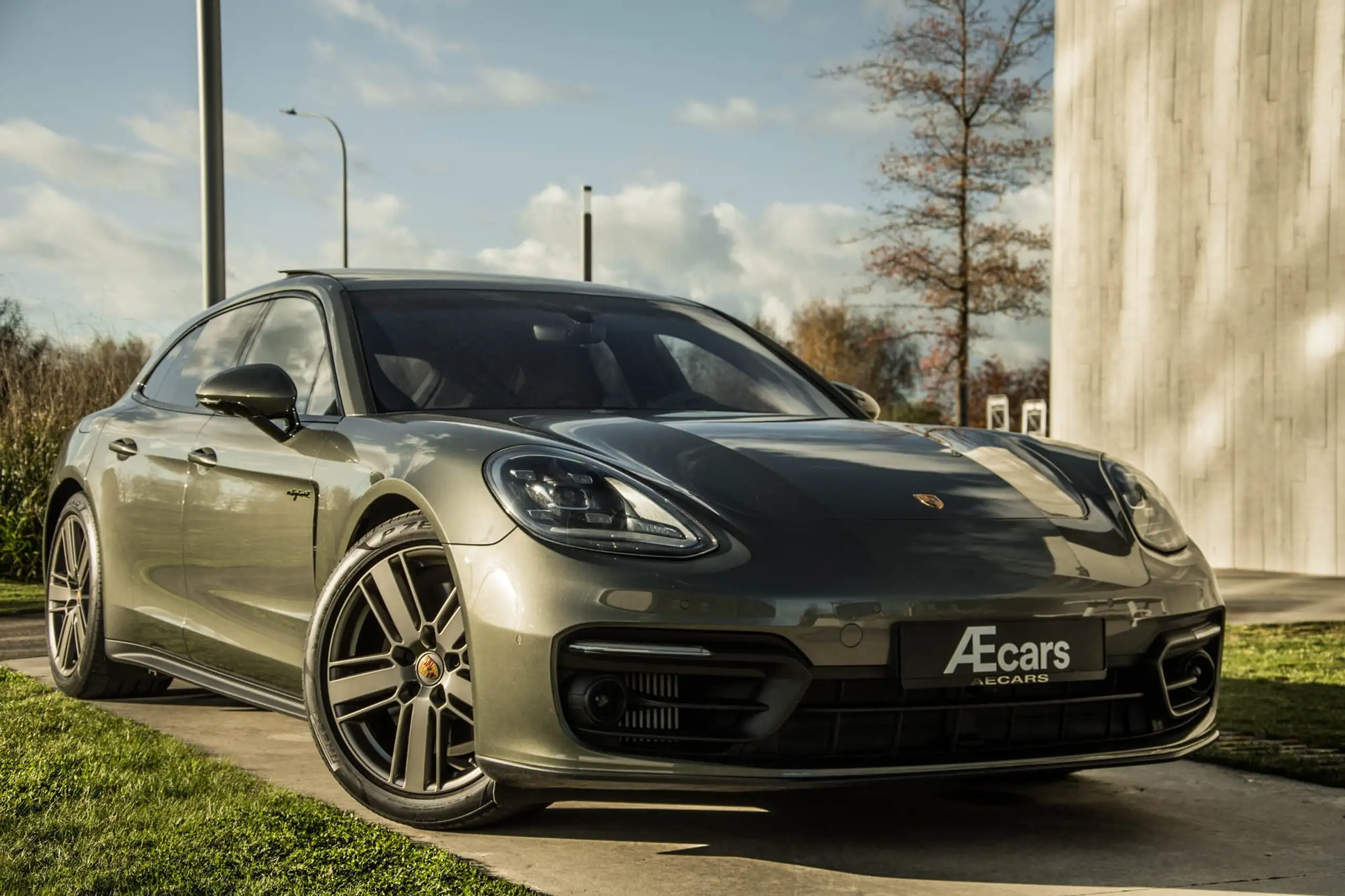 Porsche - Panamera