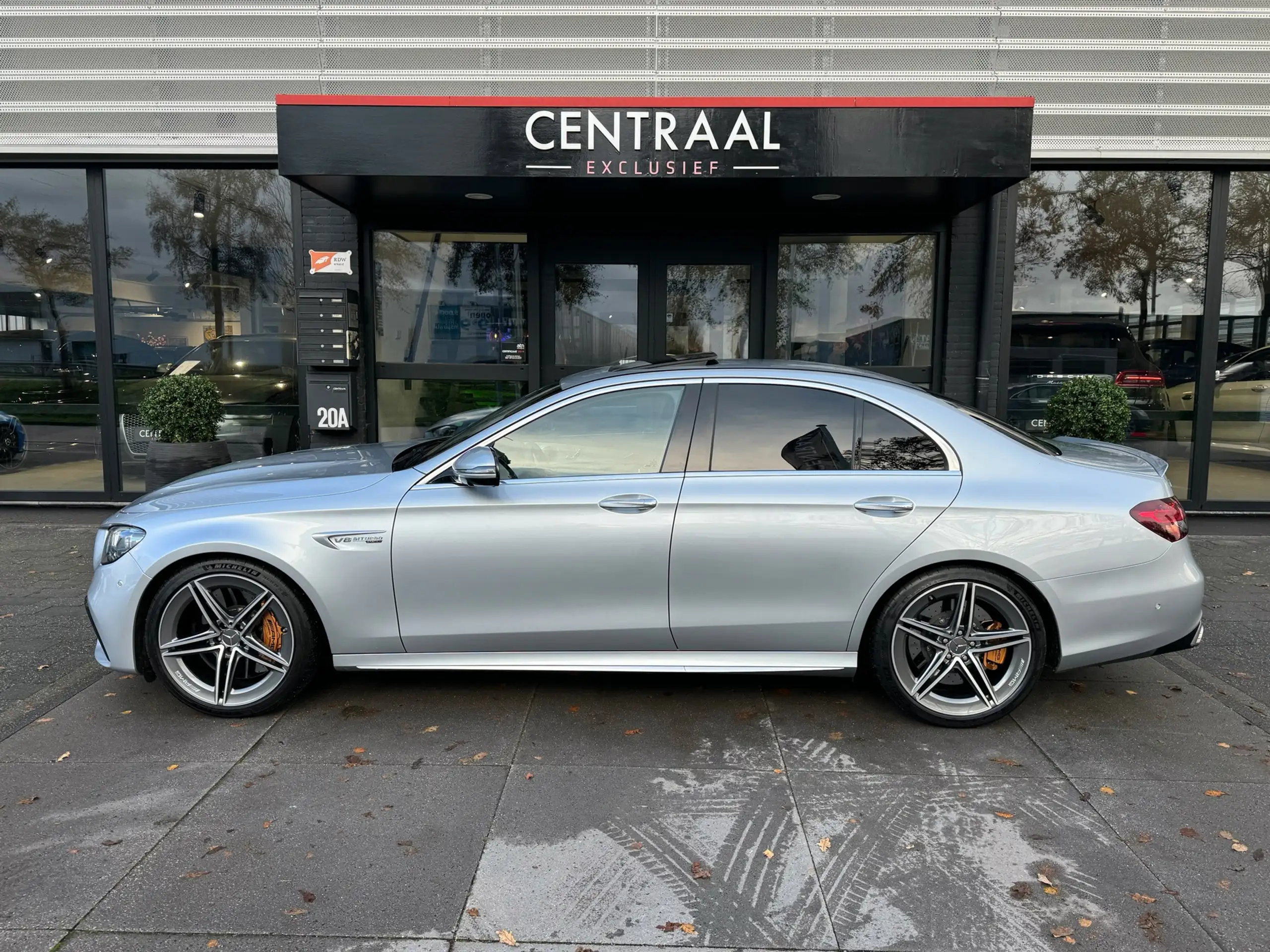 Mercedes-Benz - E 63 AMG