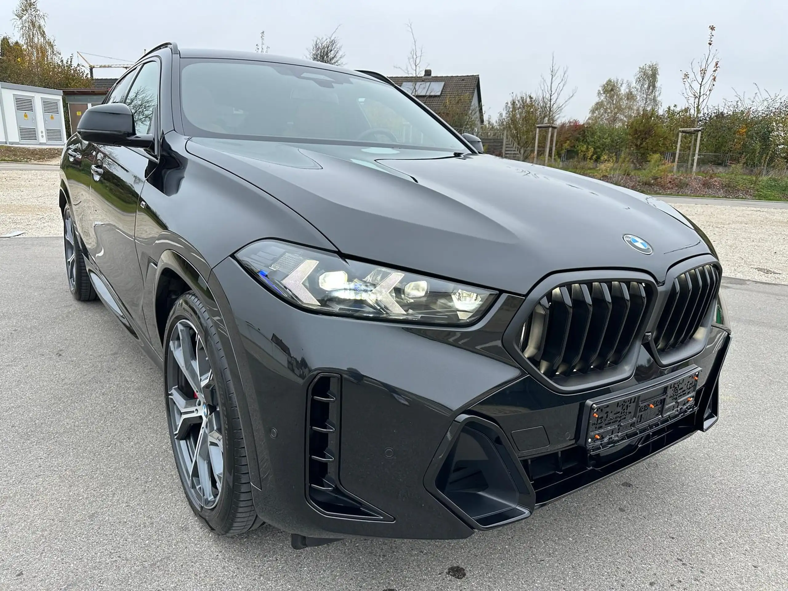 BMW - X6