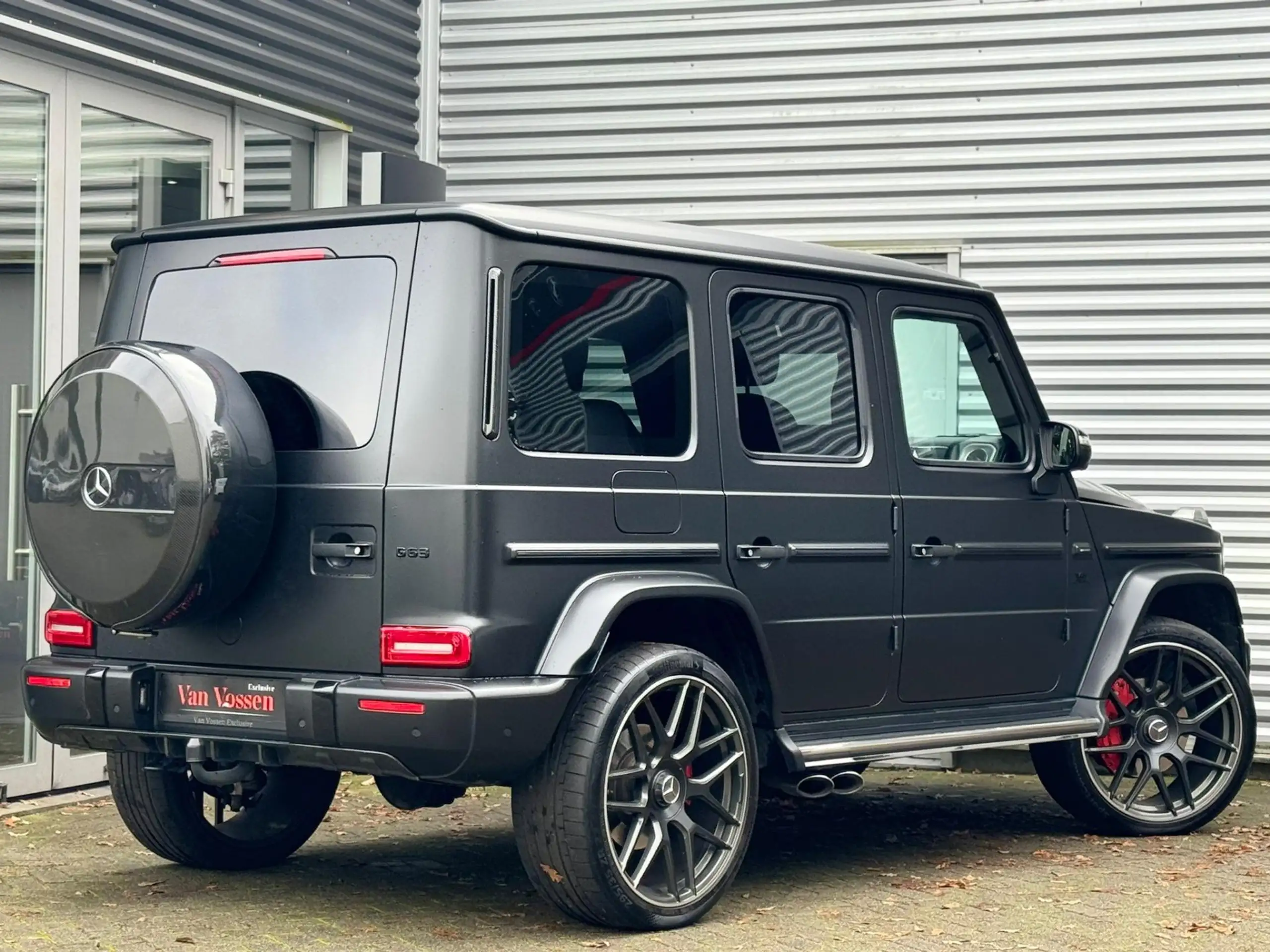 Mercedes-Benz - G 500