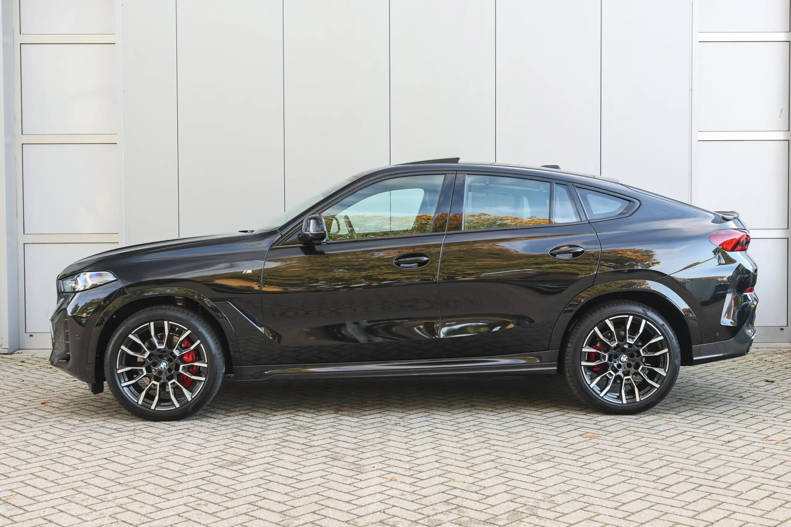 BMW - X6