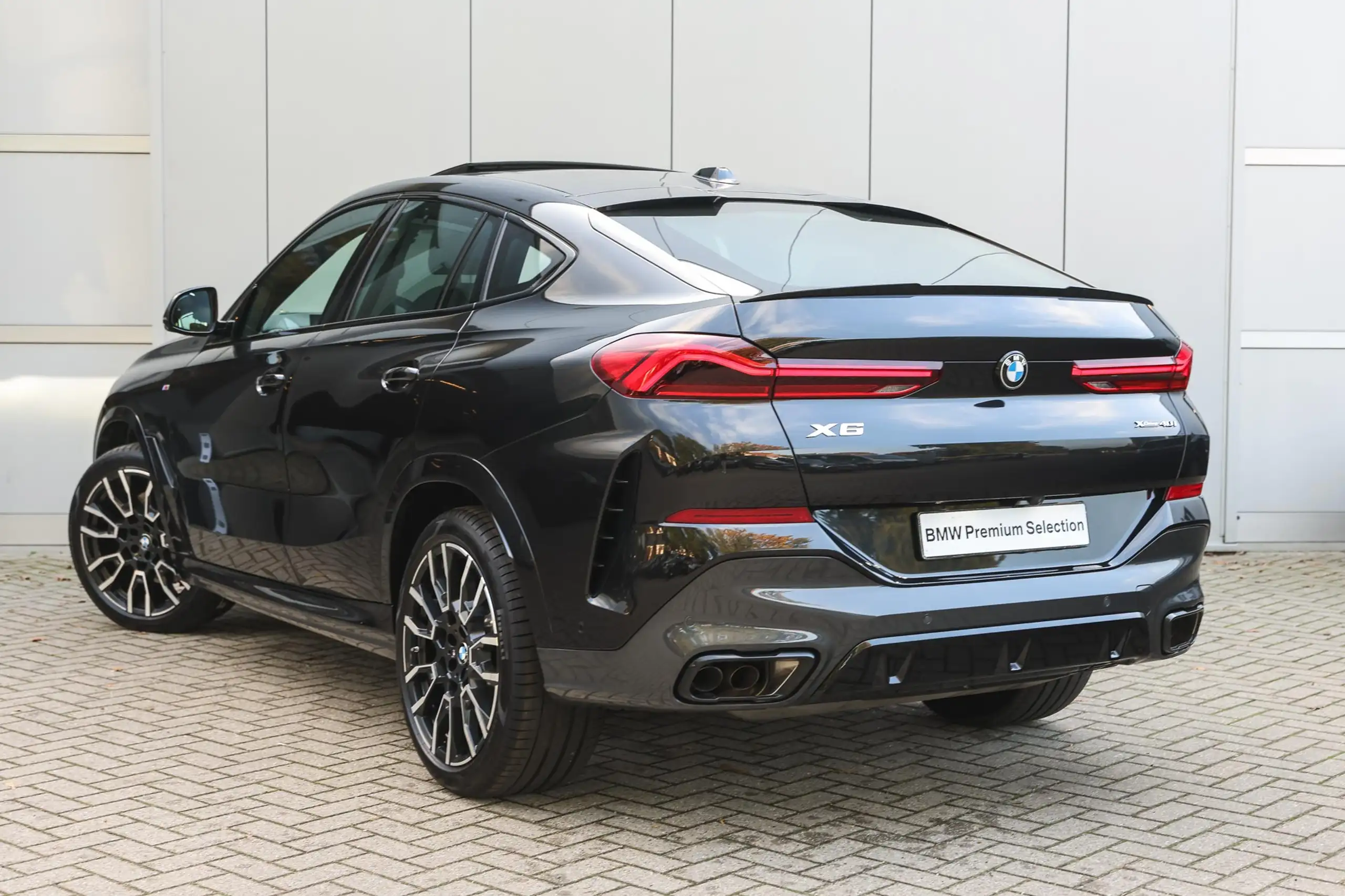 BMW - X6