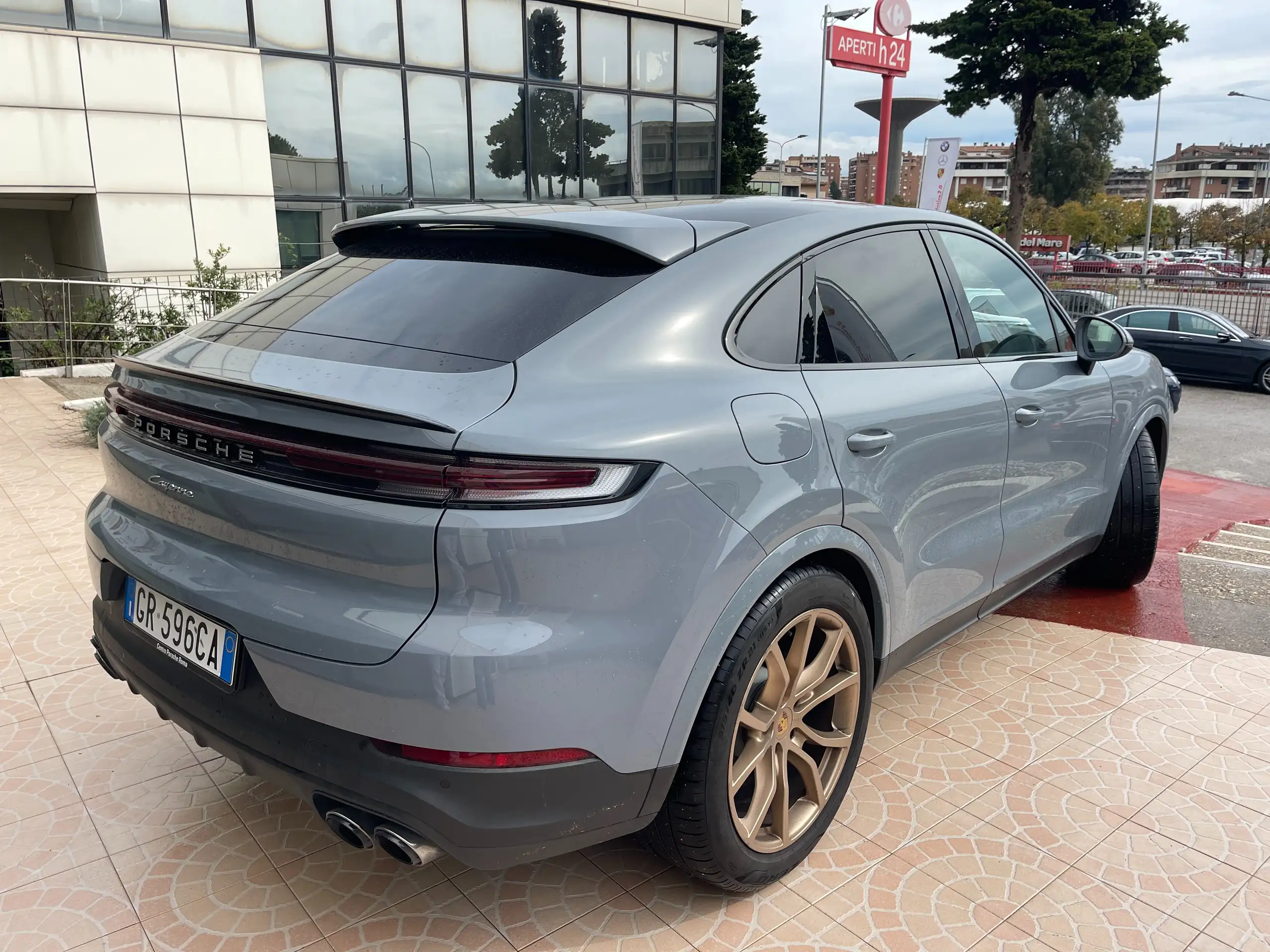 Porsche - Cayenne