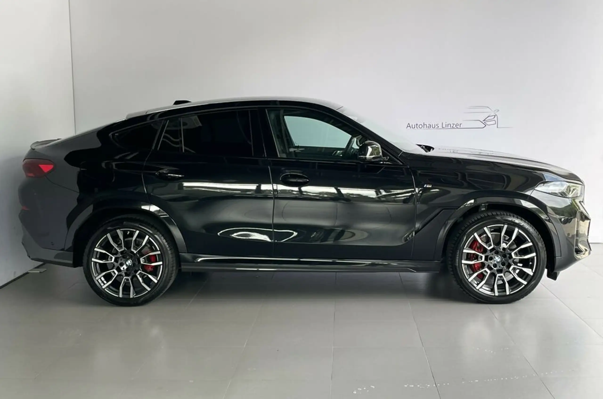 BMW - X6