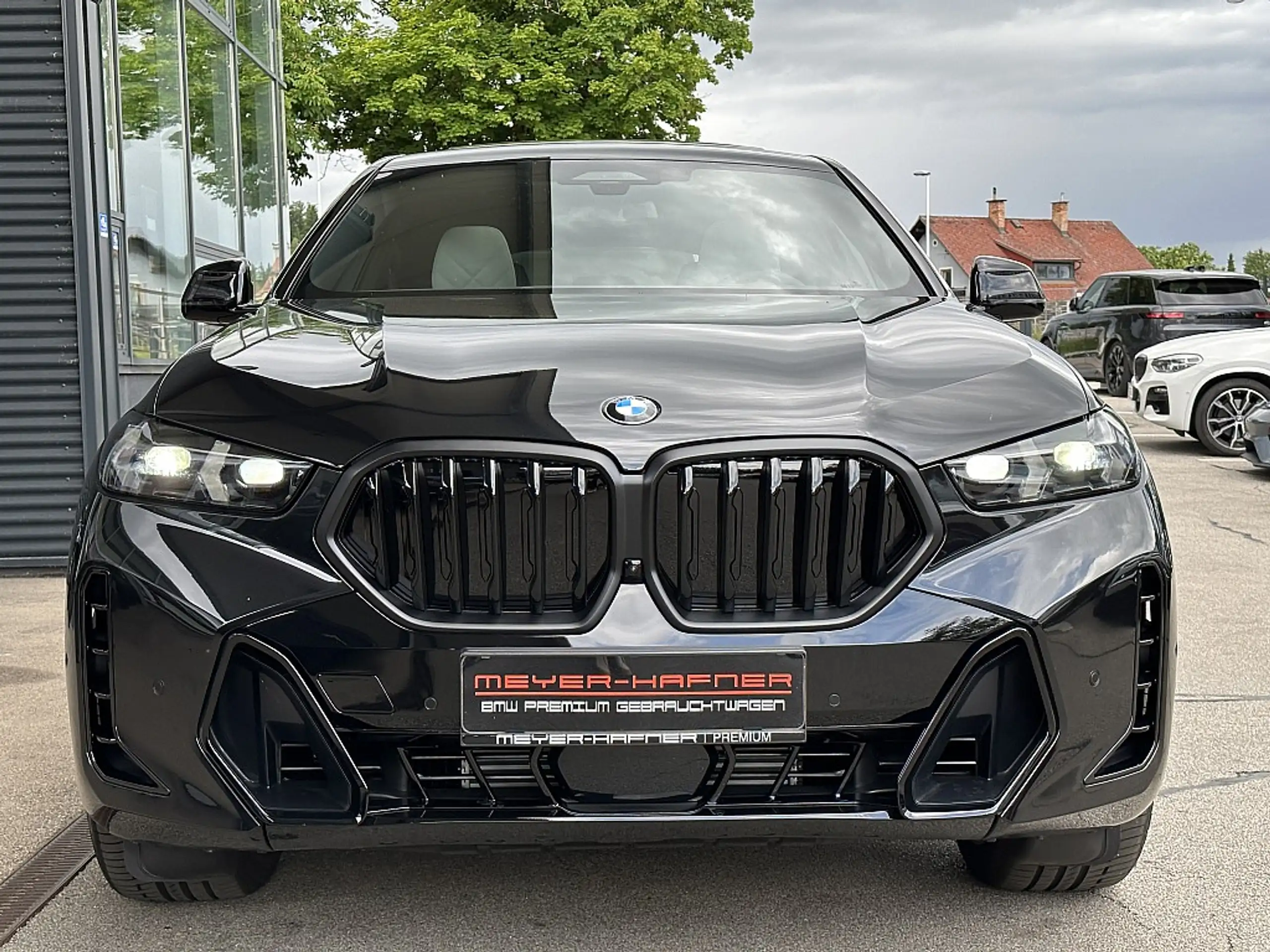 BMW - X6