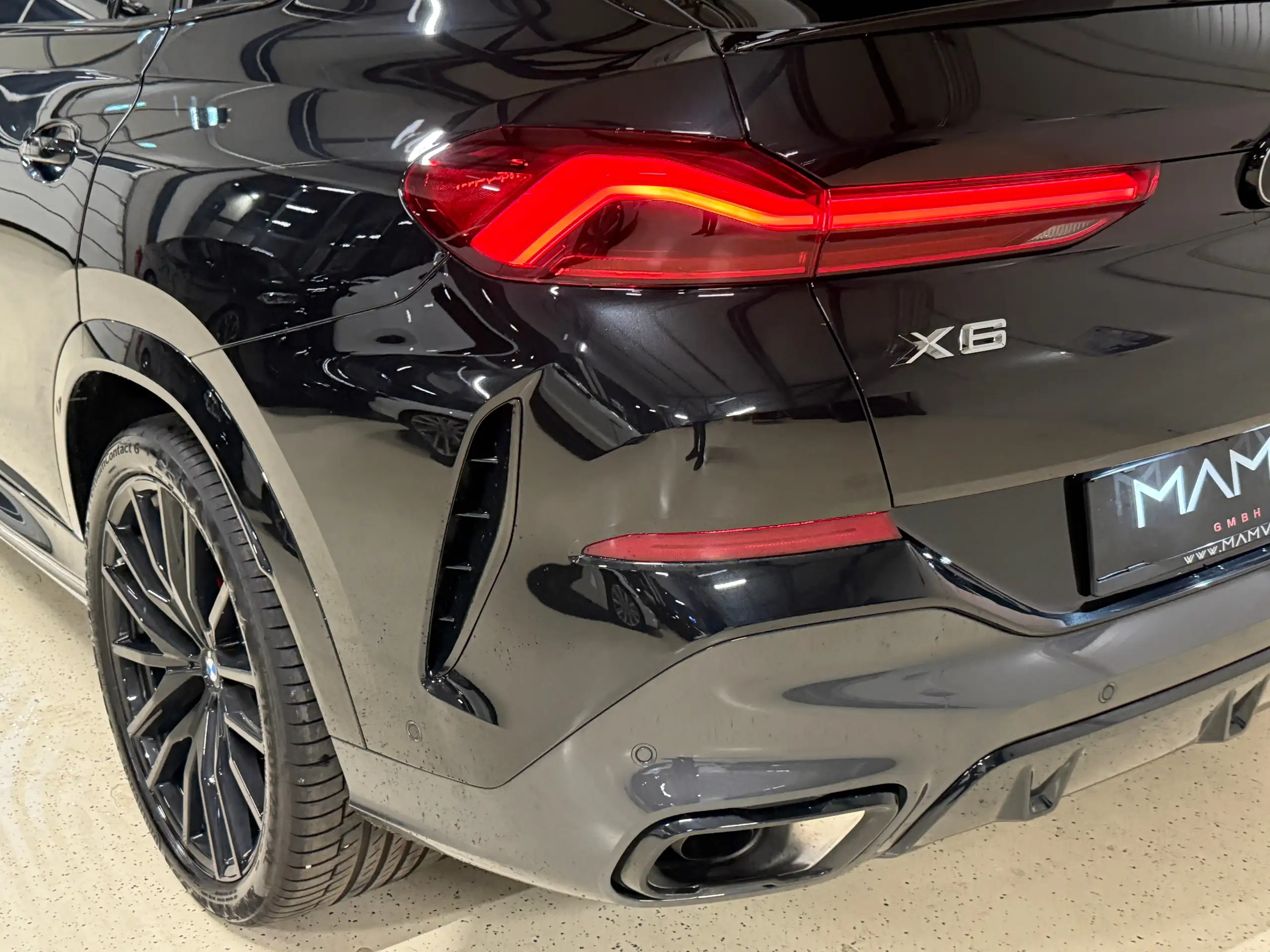 BMW - X6