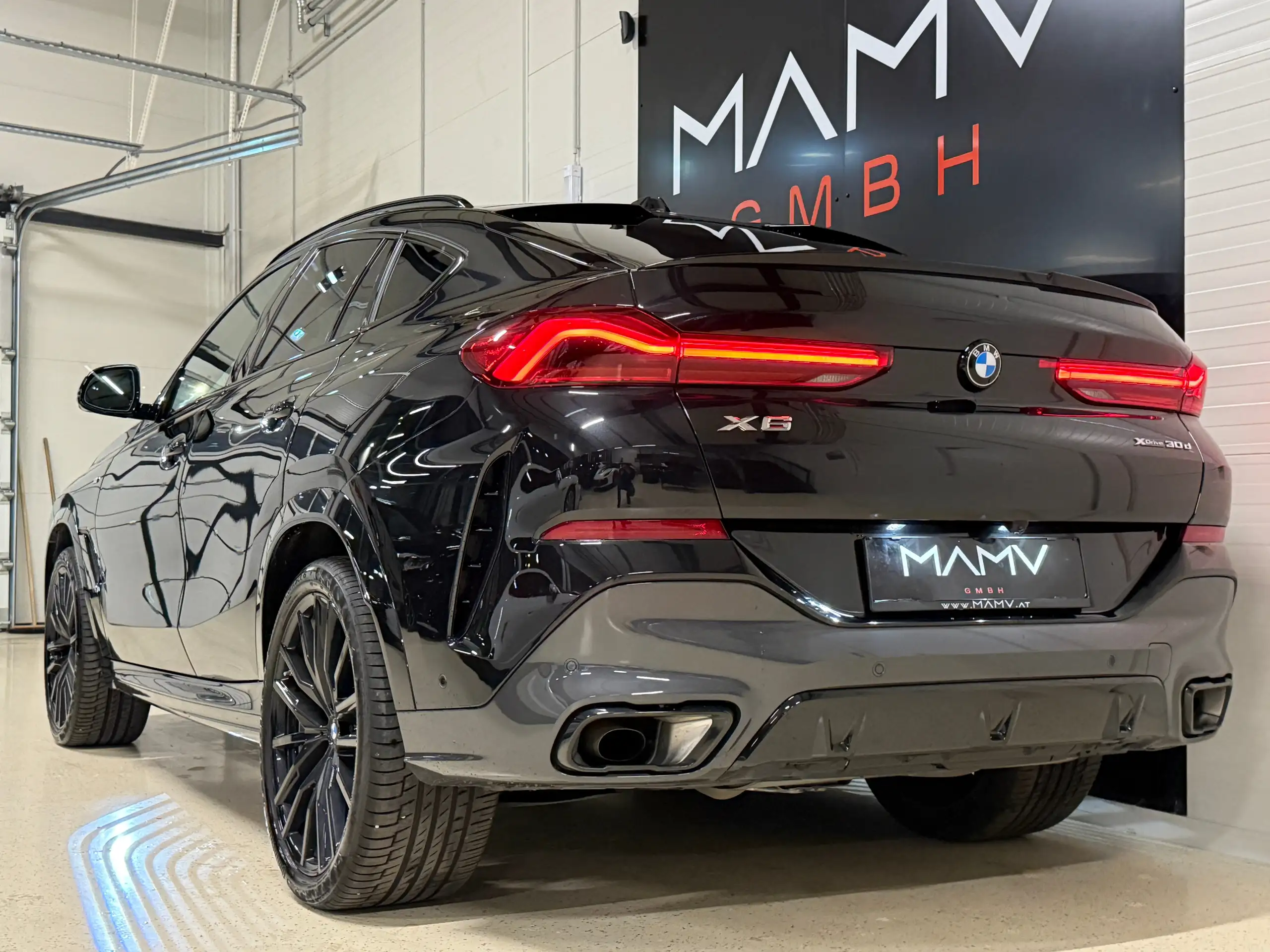 BMW - X6