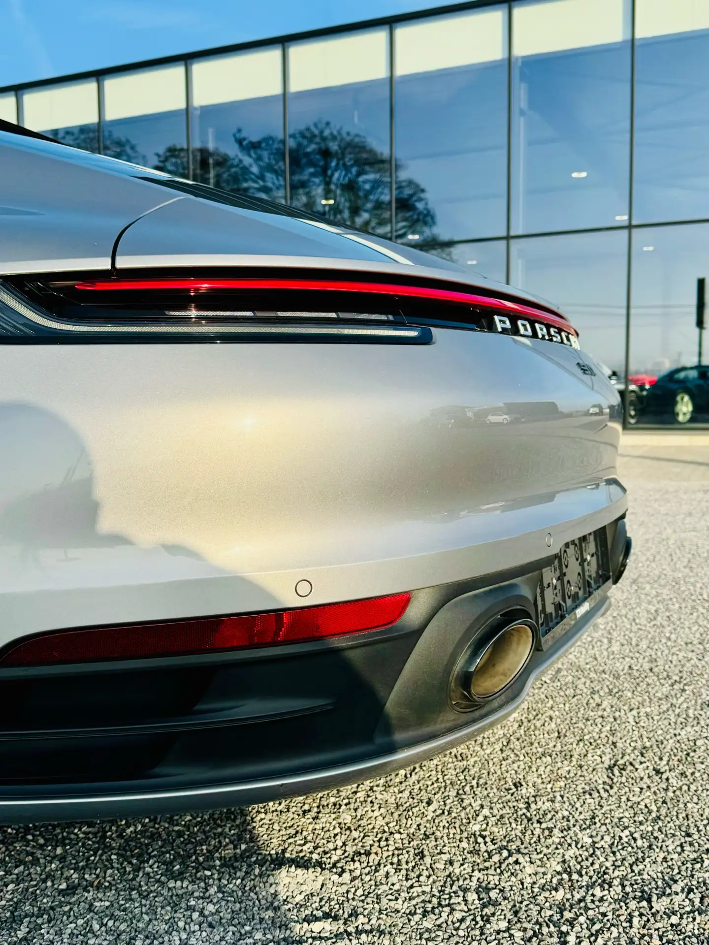 Porsche - 911