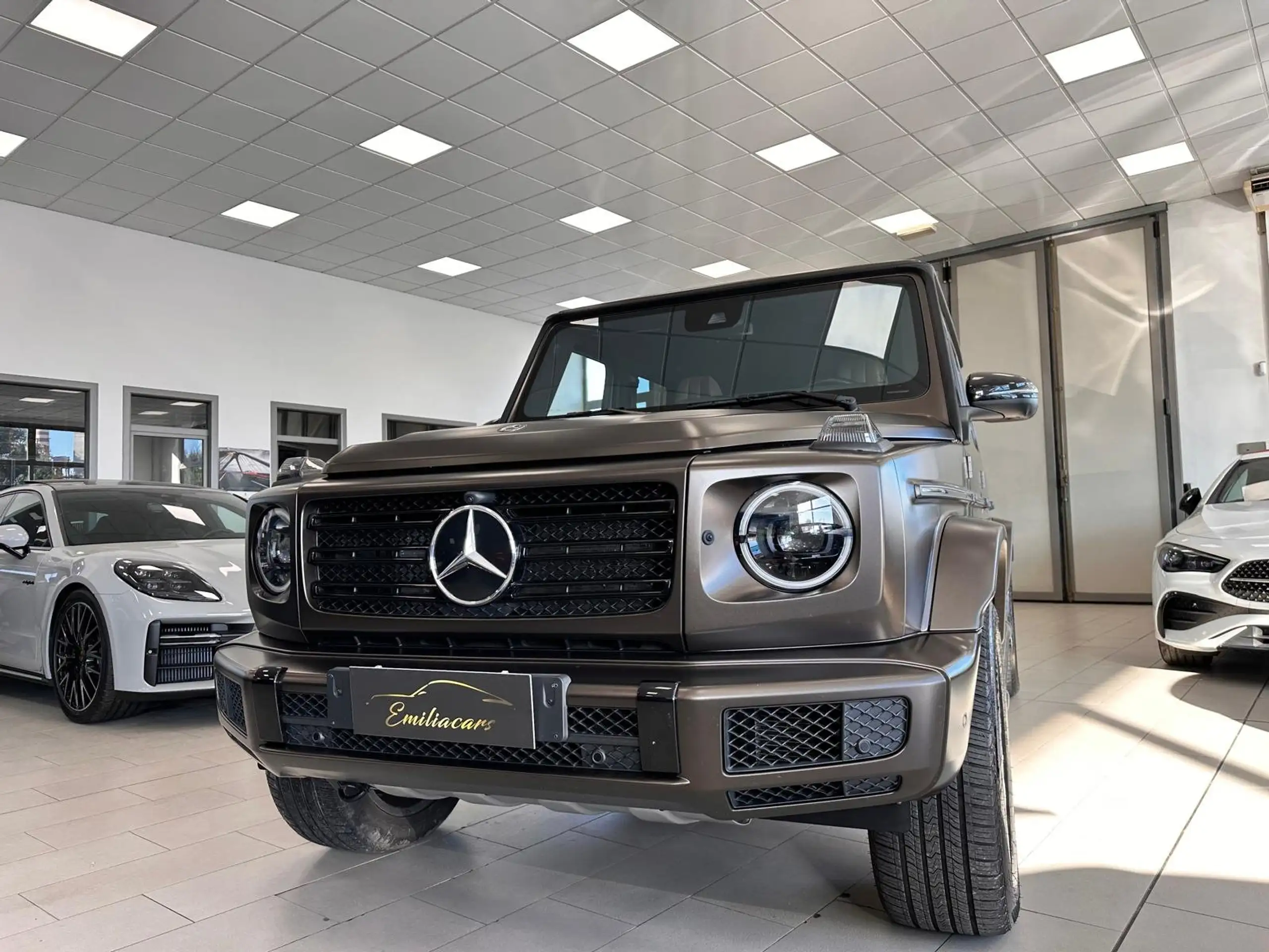 Mercedes-Benz - G 500