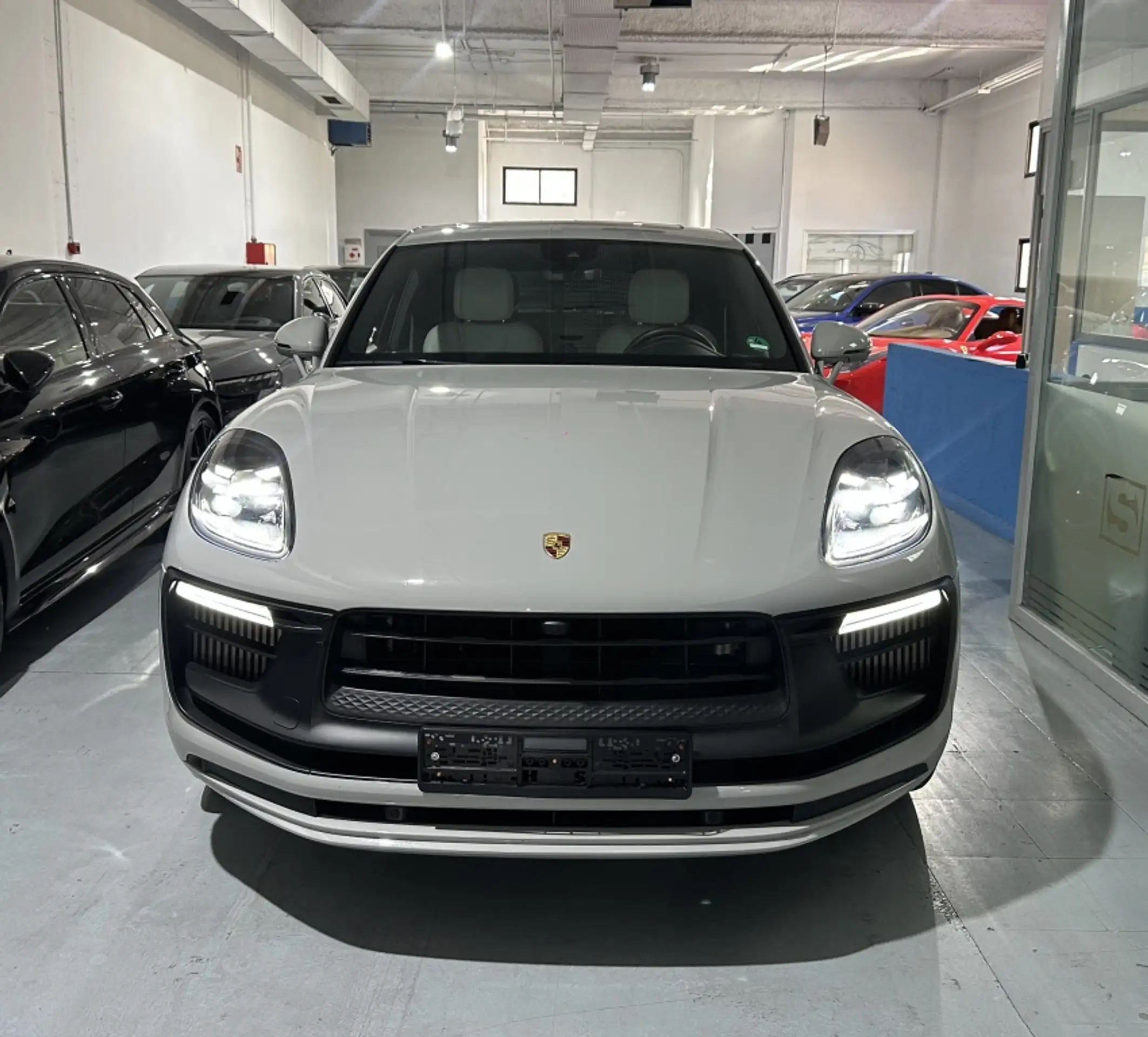 Porsche - Macan