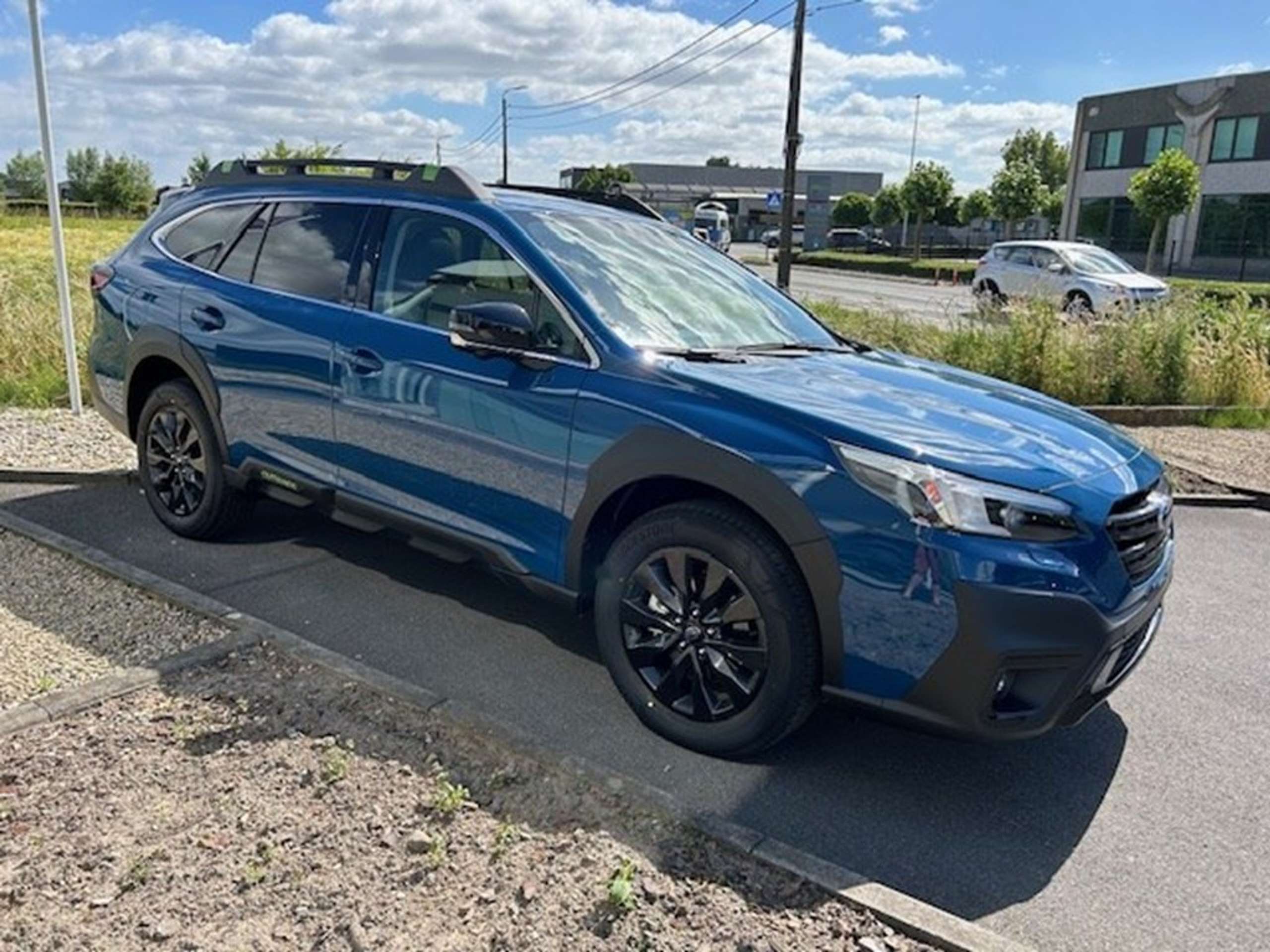 Subaru - OUTBACK