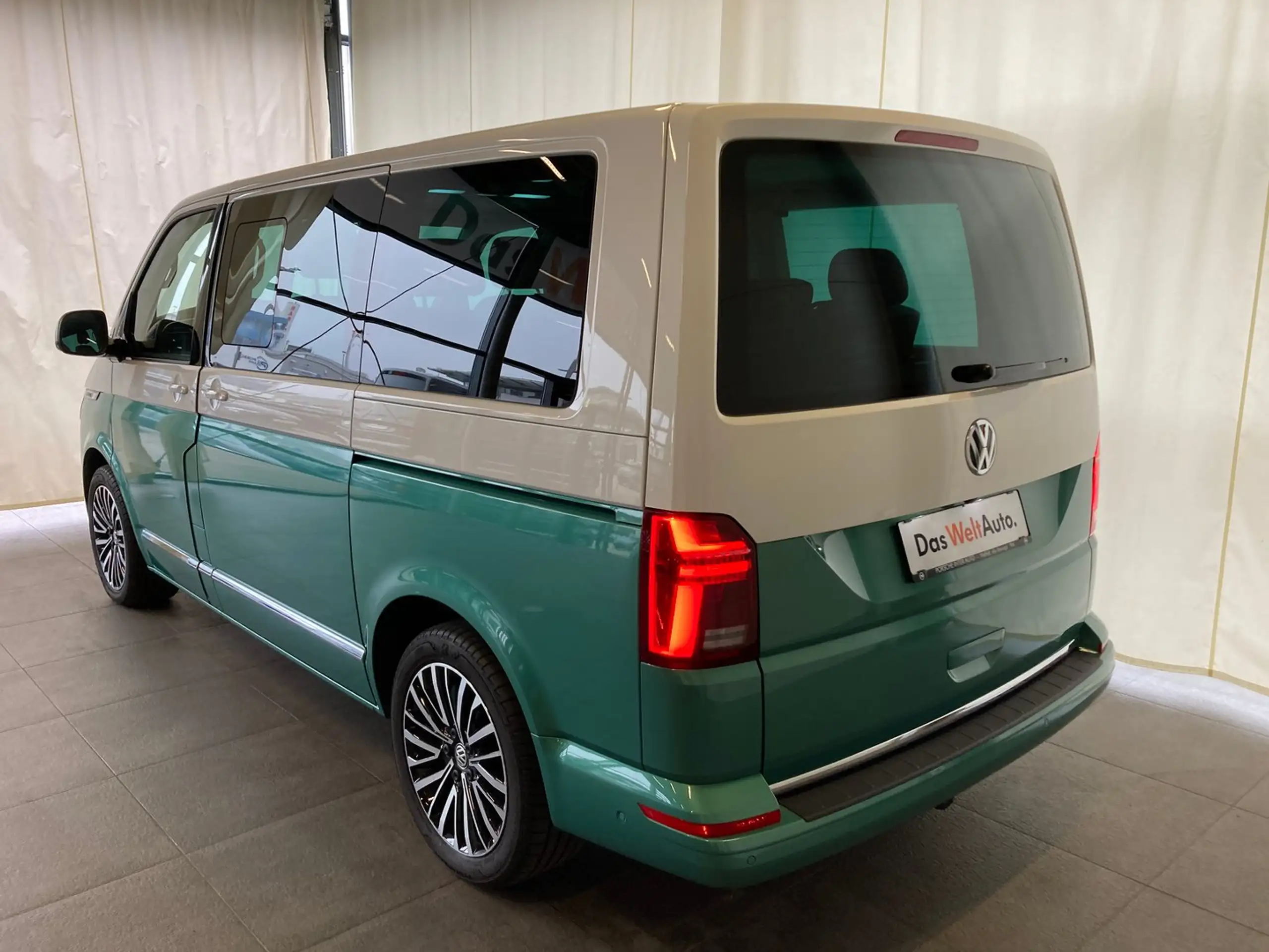 Volkswagen - T6.1 Multivan