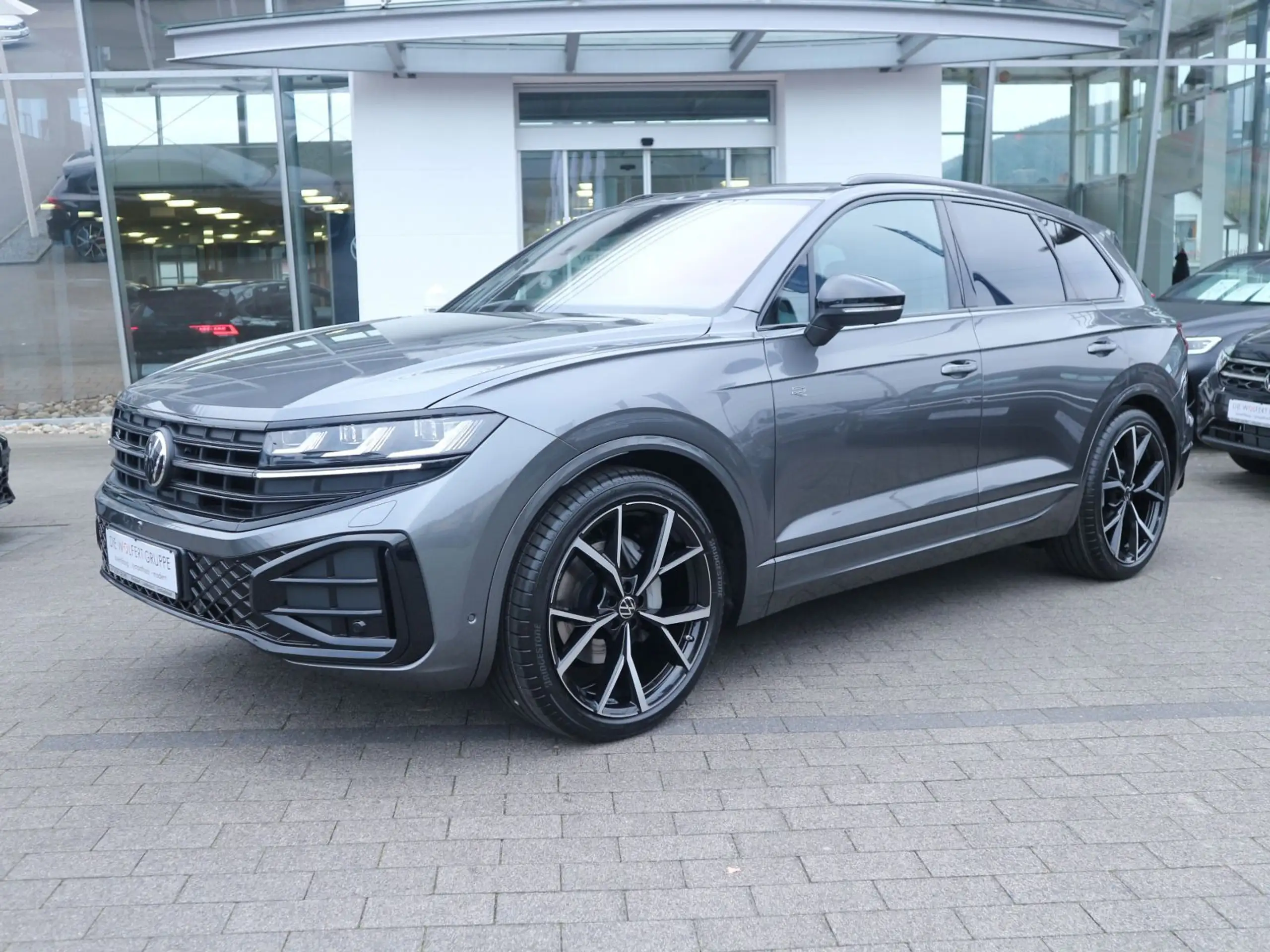 Volkswagen - Touareg