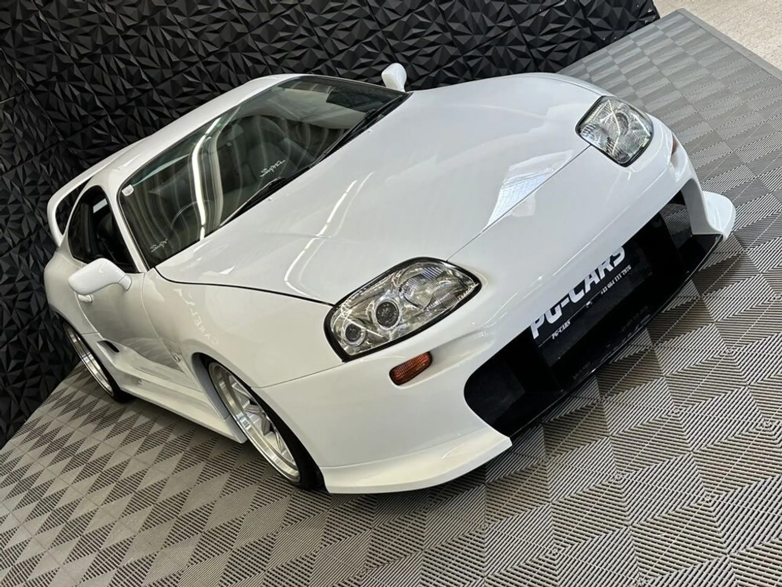 Toyota - Supra