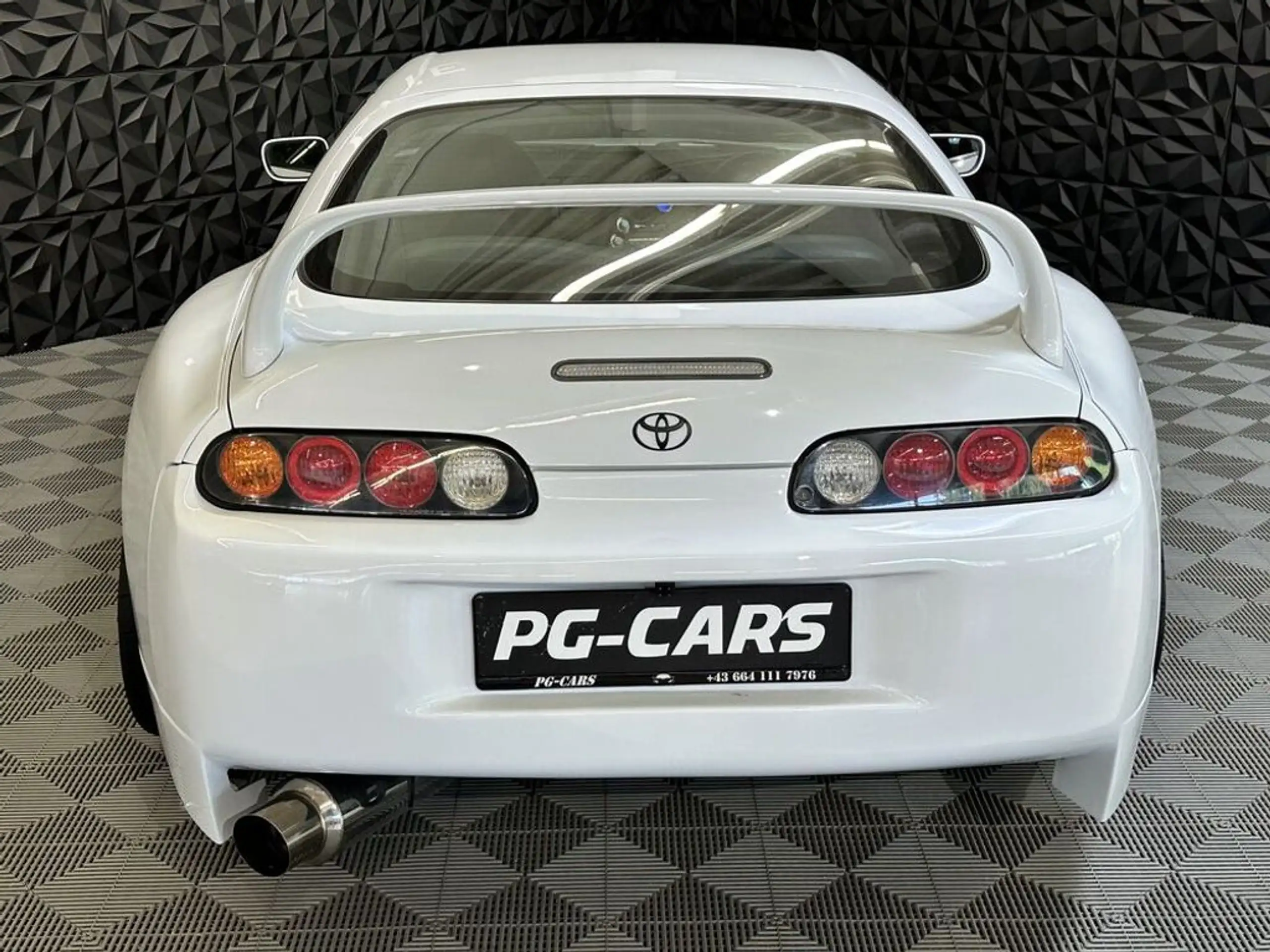 Toyota - Supra