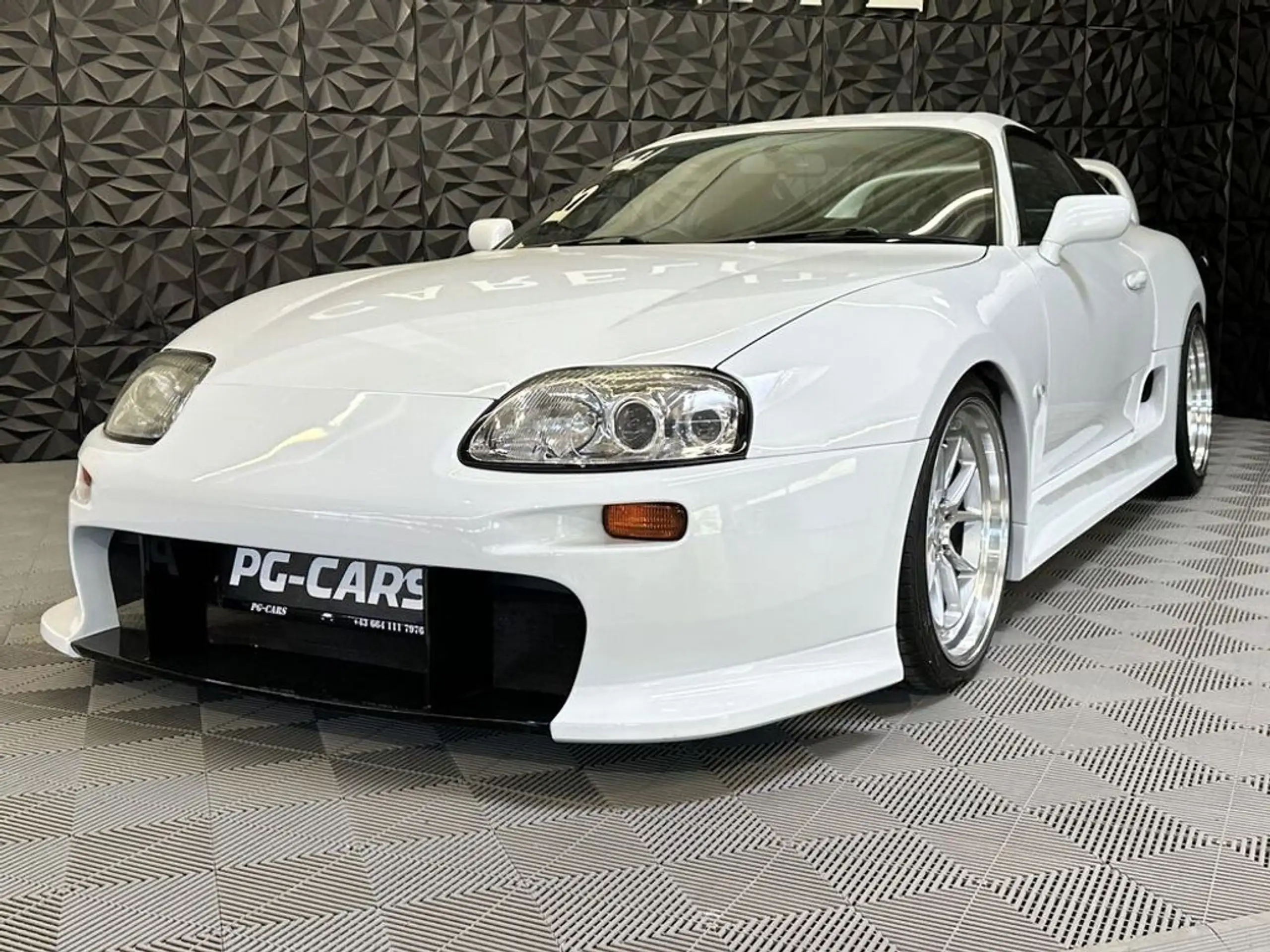 Toyota - Supra