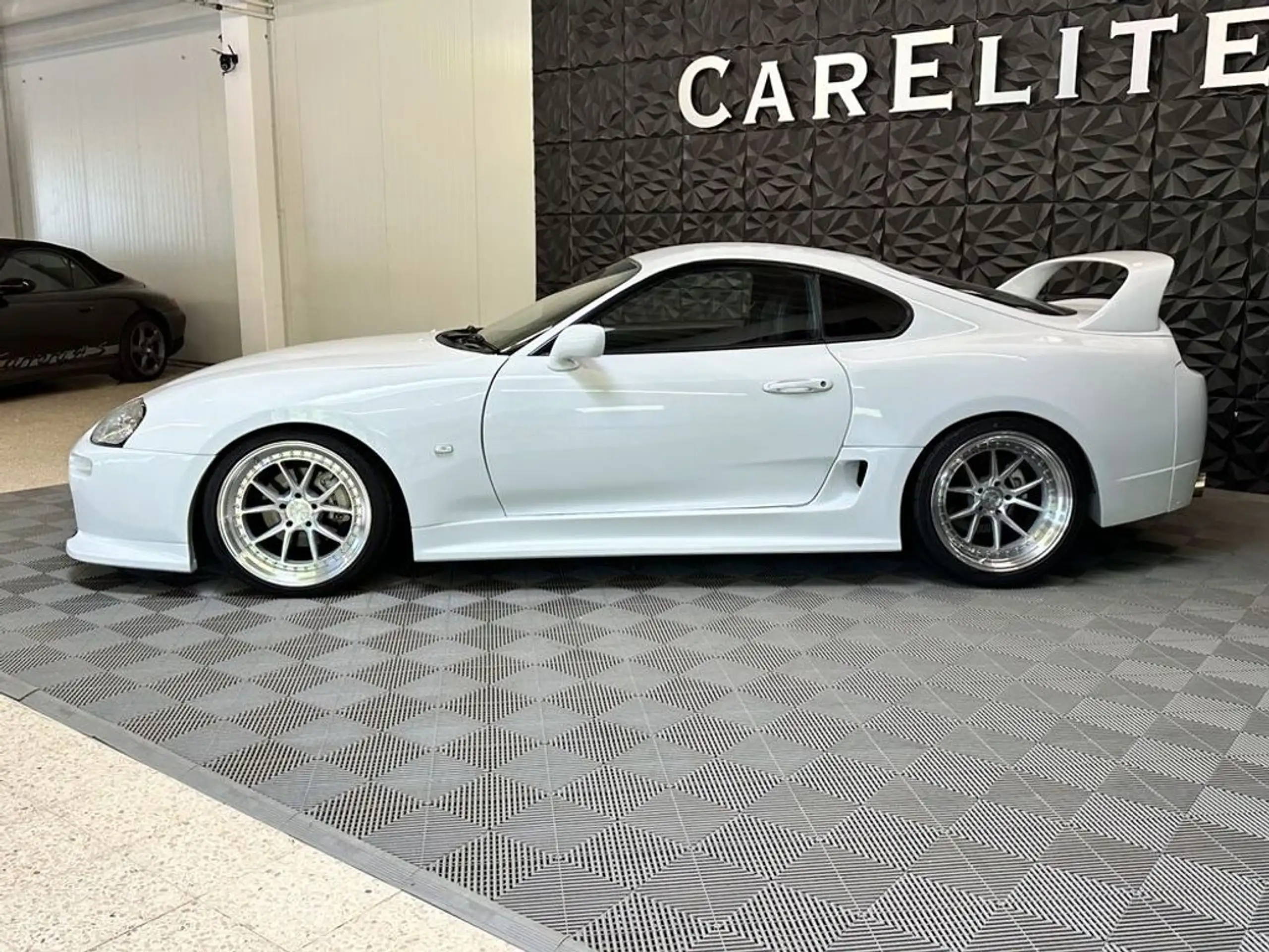 Toyota - Supra