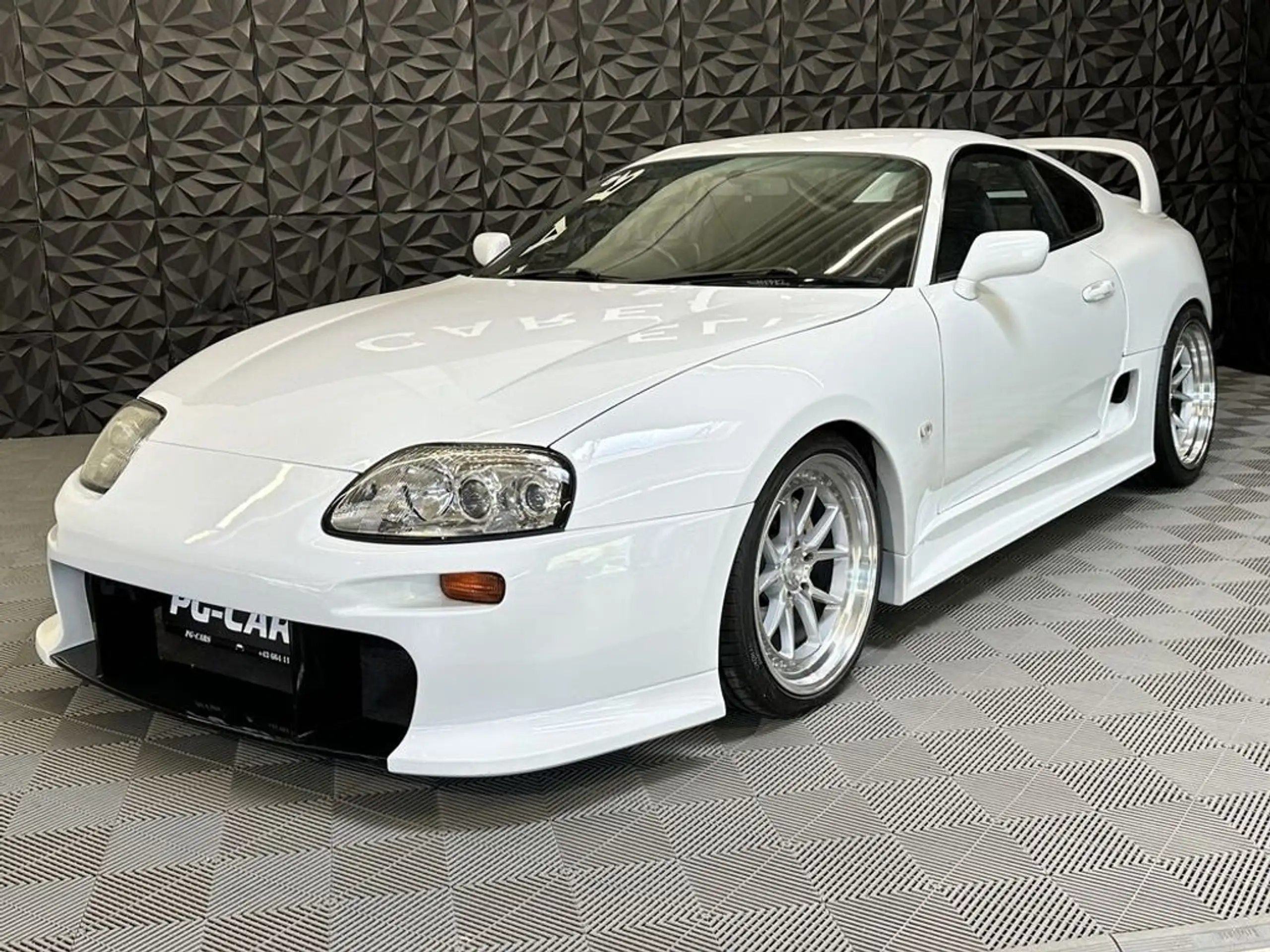 Toyota - Supra