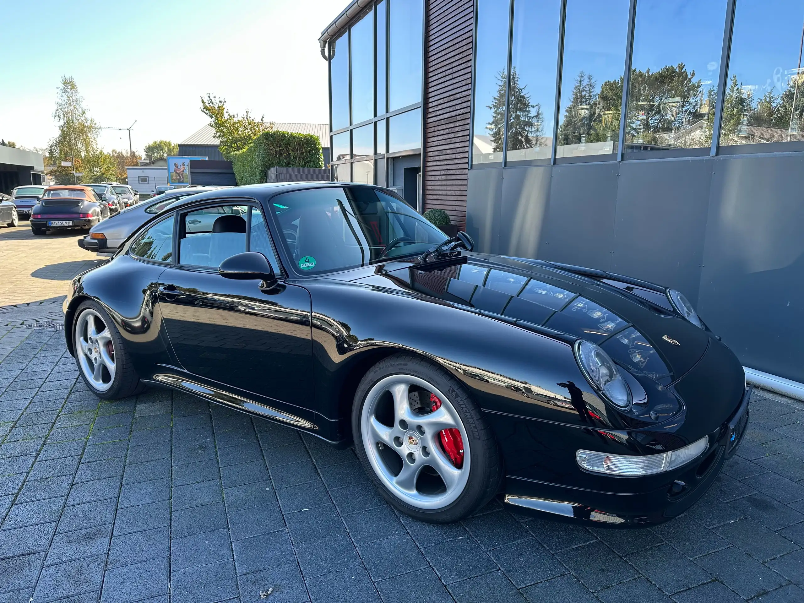 Porsche - 911