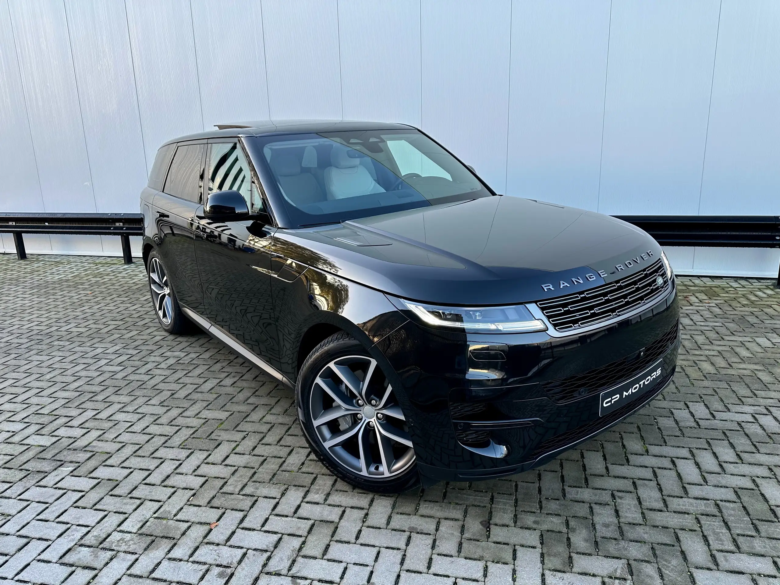 Land Rover - Range Rover Sport