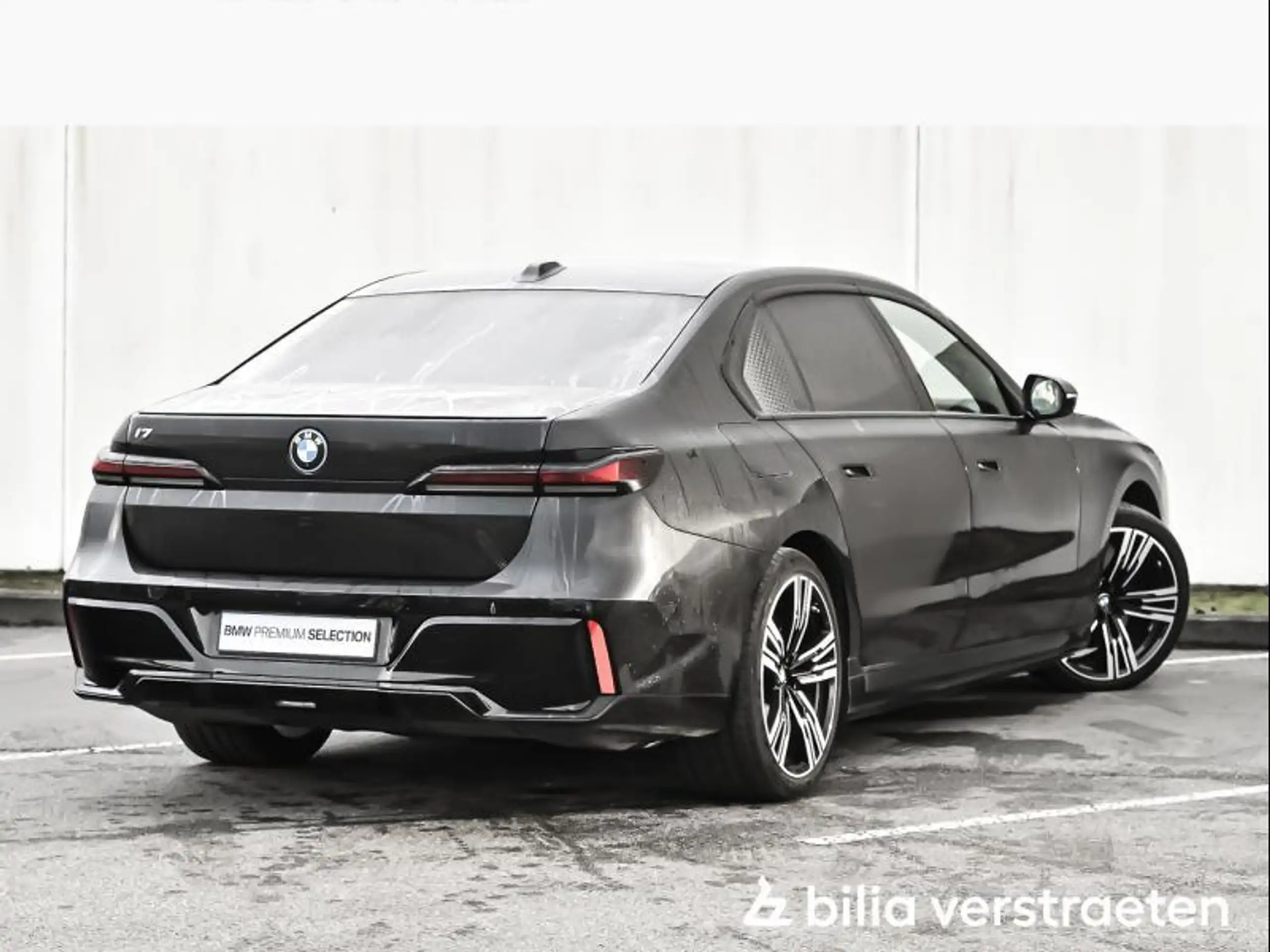 BMW - i7