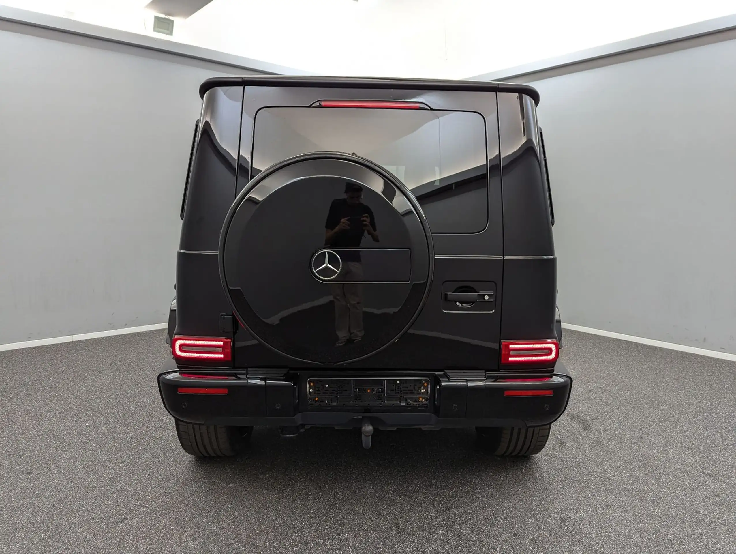 Mercedes-Benz - G 350